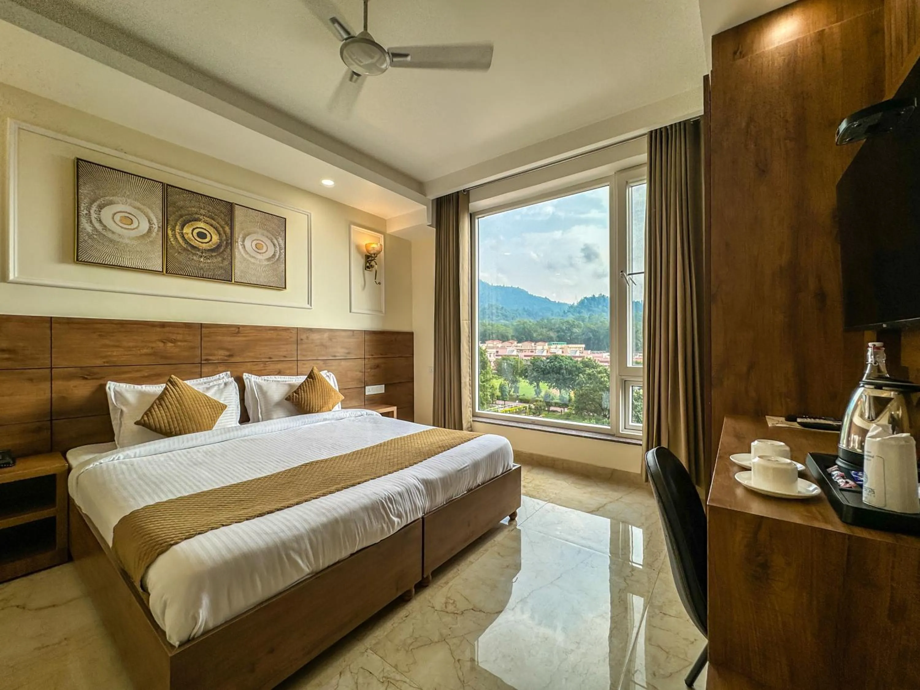 Bed in Hotel Nirvana Bliss, Behind Parmarth Niketan