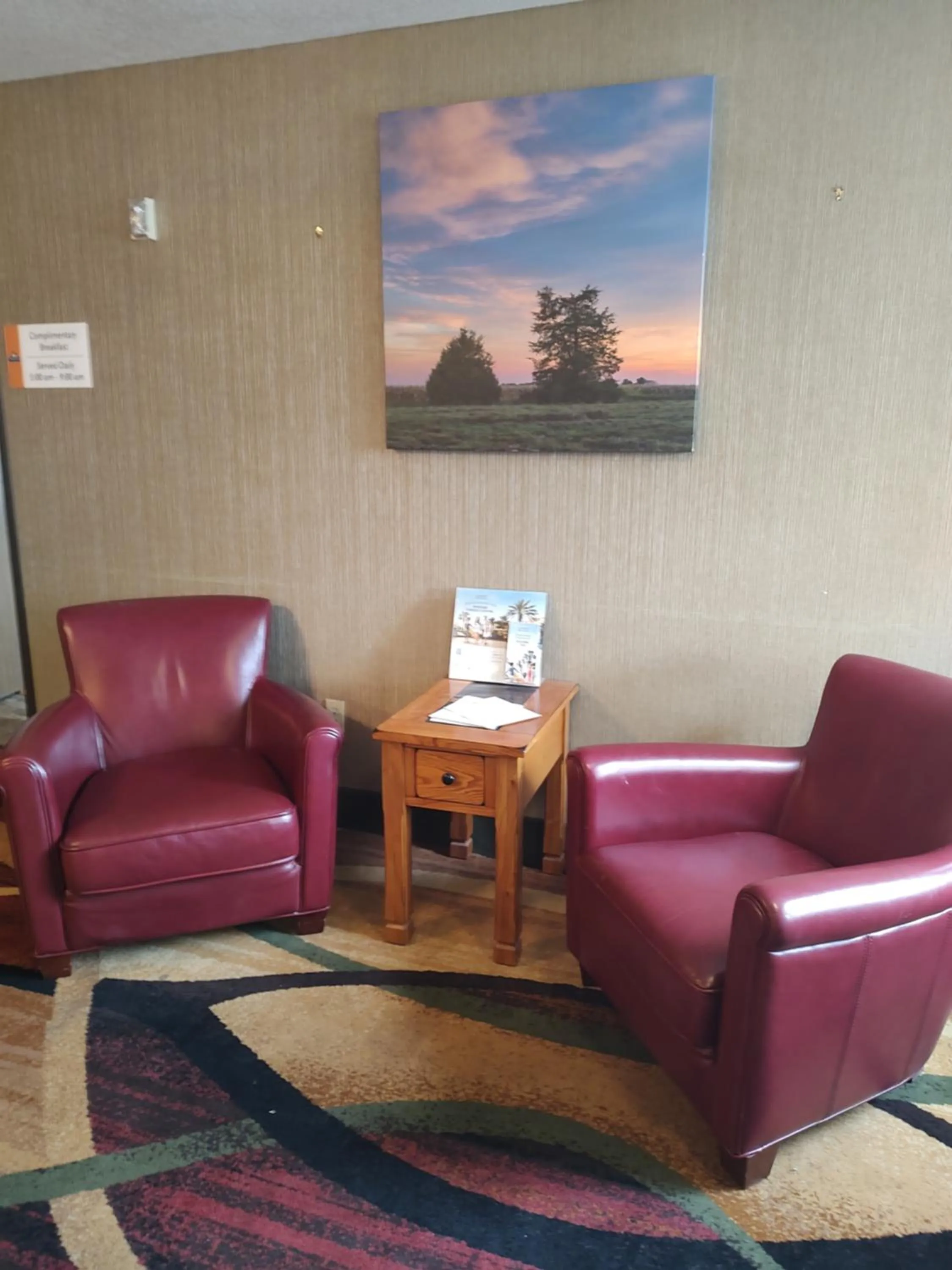 Lobby or reception in Days Inn & Suites by Wyndham Fargo 19th Ave/Airport Dome