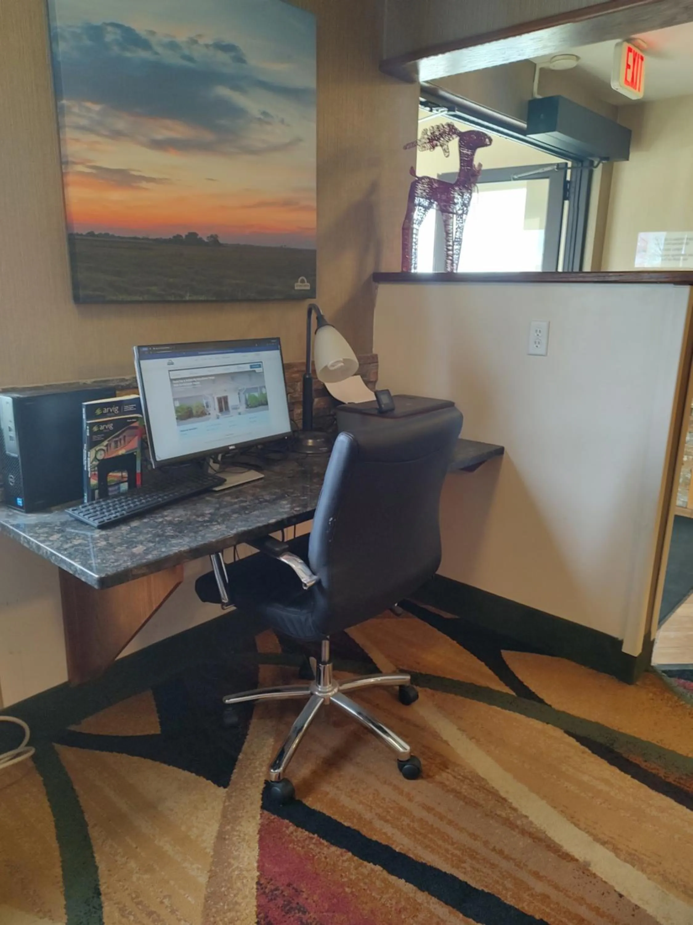 Business facilities in Days Inn & Suites by Wyndham Fargo 19th Ave/Airport Dome