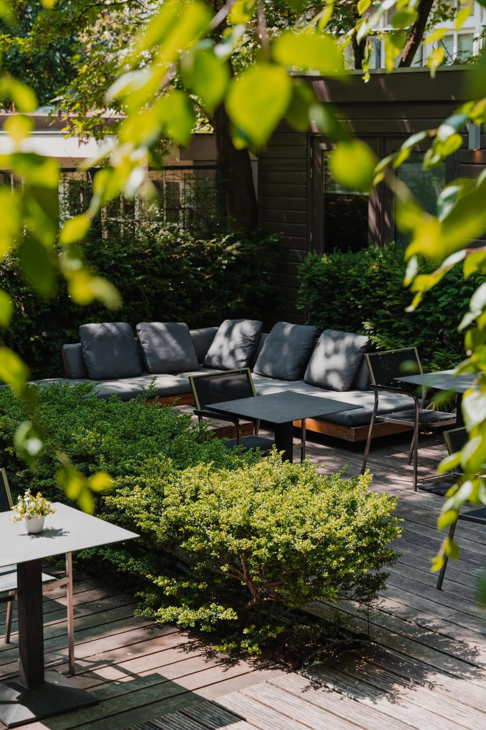 Patio in Hotel Roemer Amsterdam