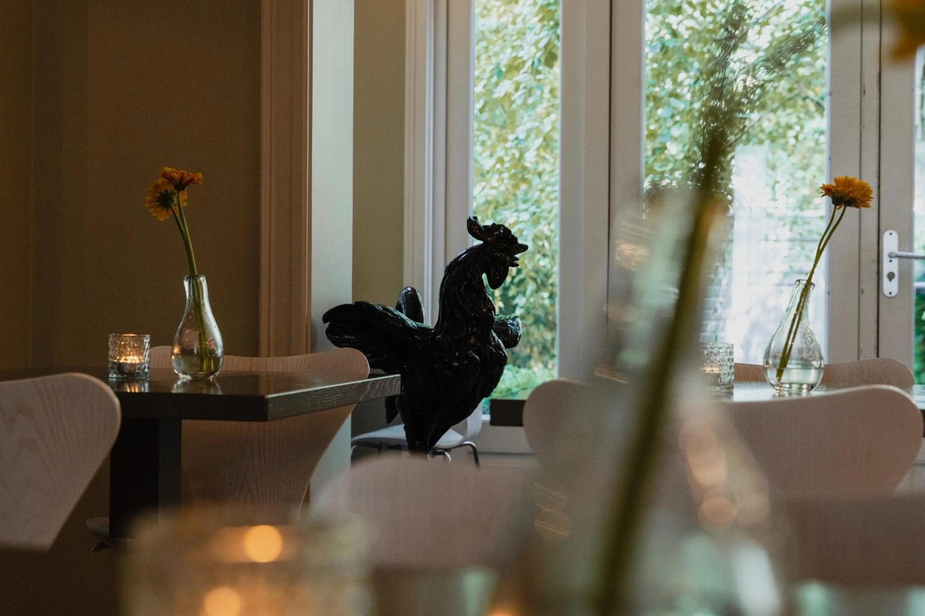 Communal lounge/ TV room in Hotel Roemer Amsterdam