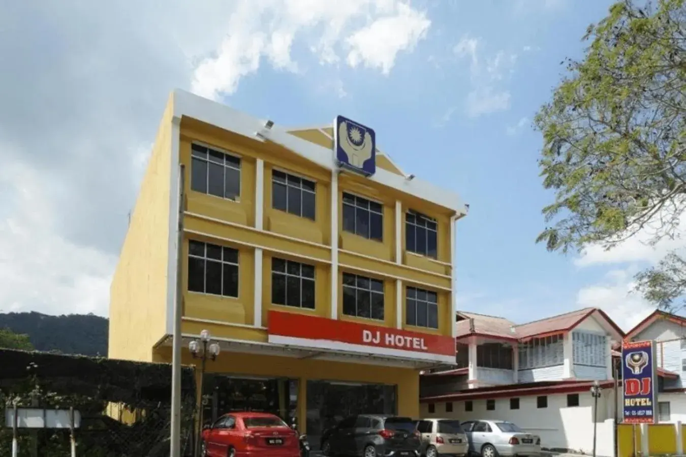 Property building in DJ Hotel Lumut Property building in DJ Hotel Lumut