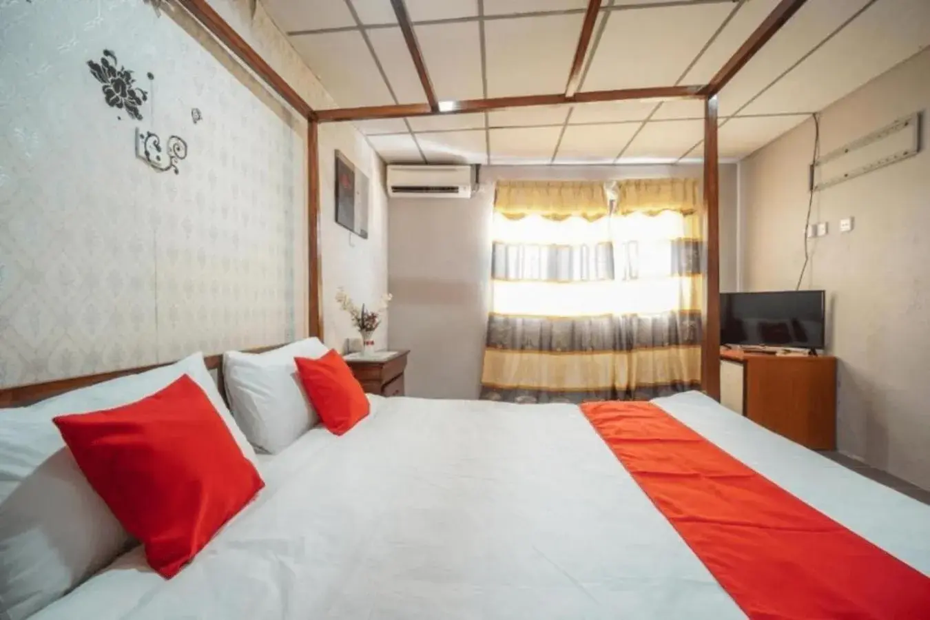 Bed in DJ Hotel Lumut Bed in DJ Hotel Lumut