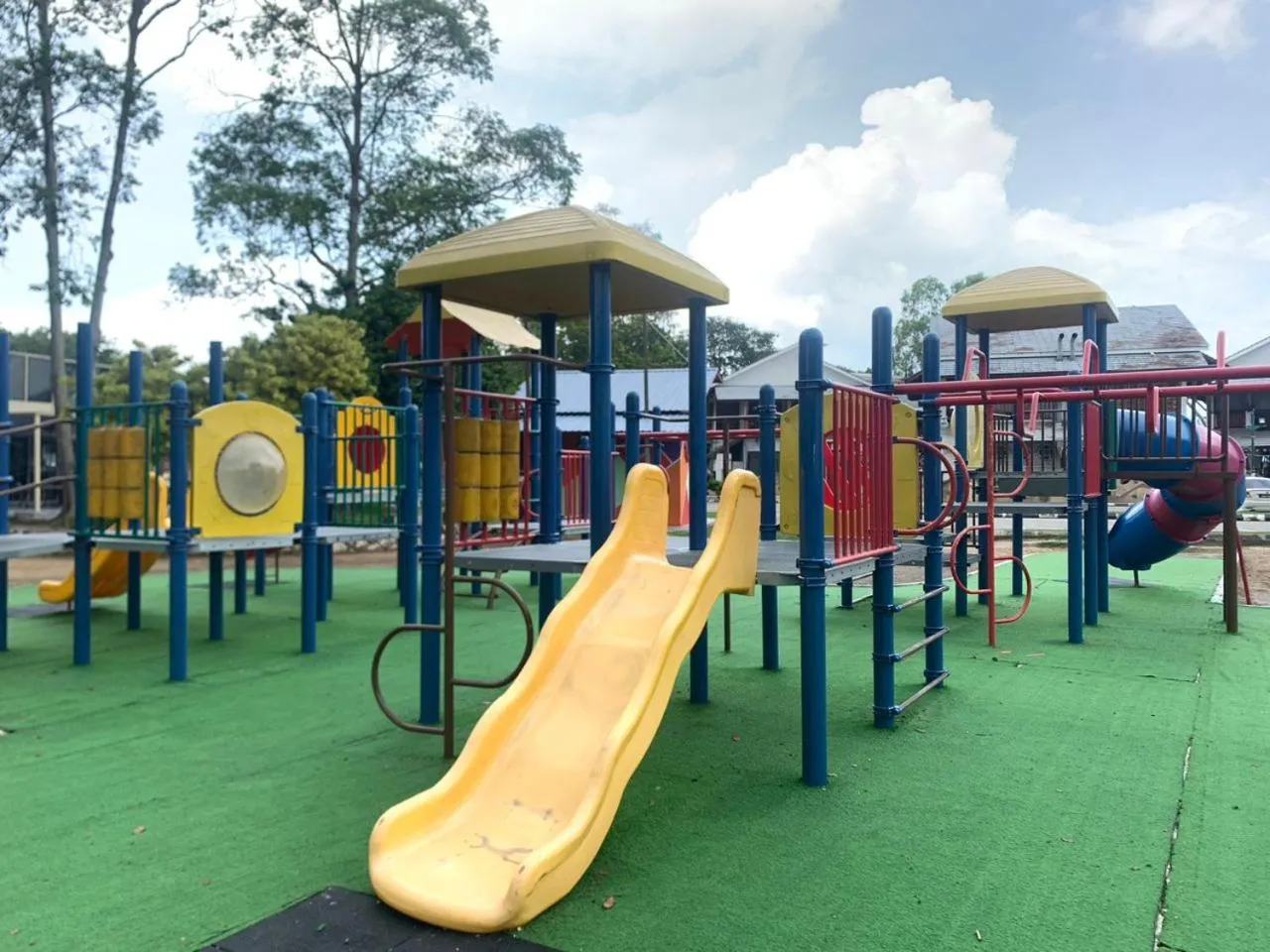 Children play ground in DJ Seafront Hotel