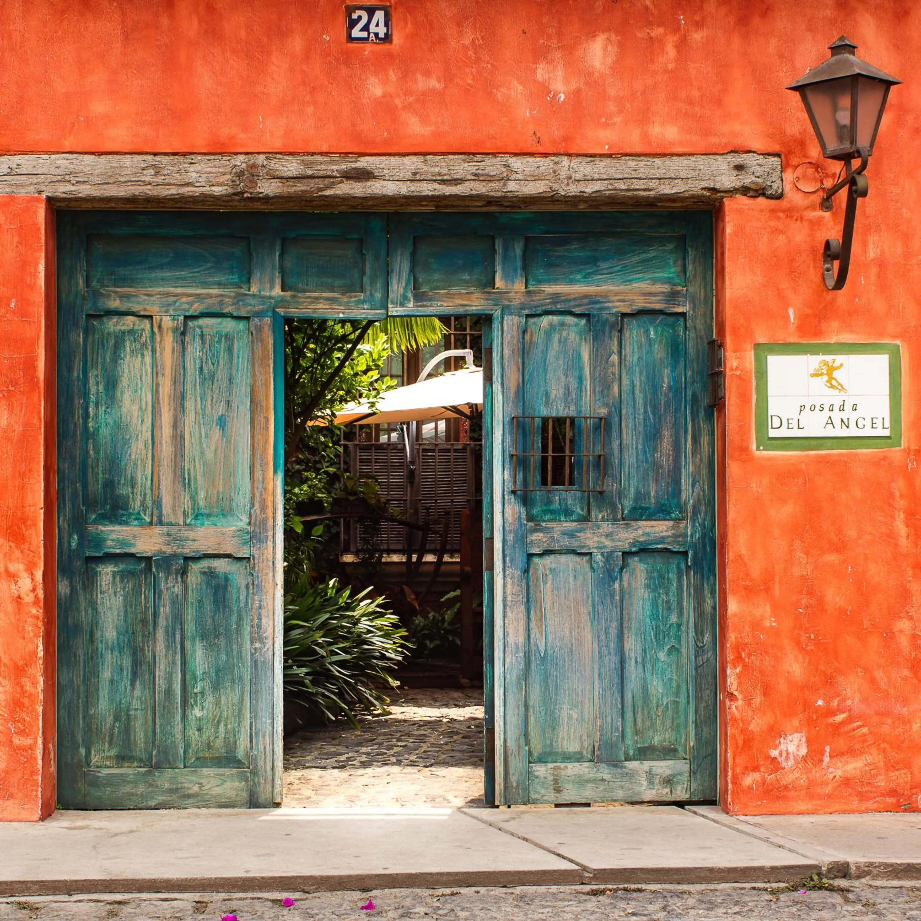Facade/entrance in Posada del Angel