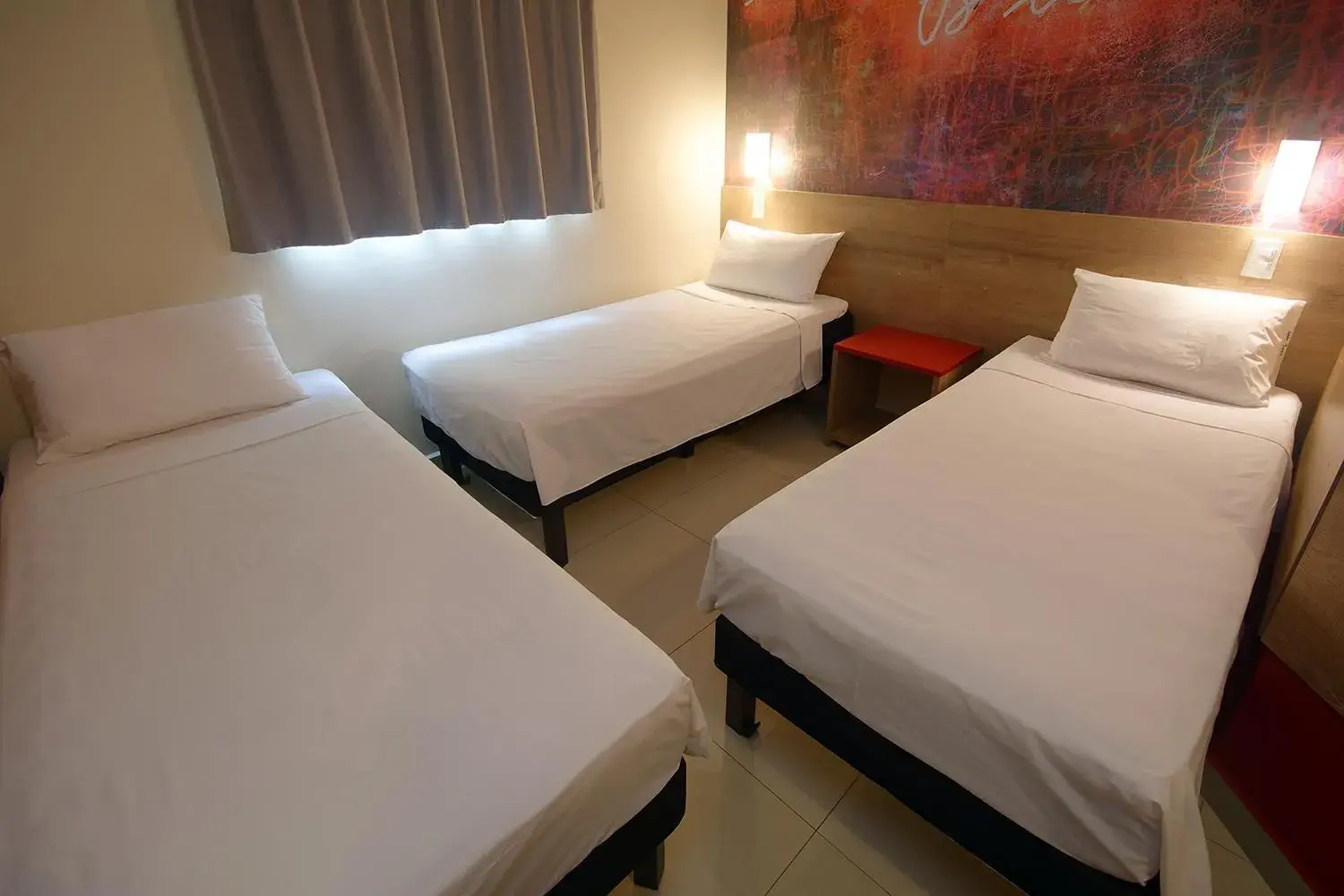 Photo of the whole room, Bed in Golden Tower Express Franca by Fênix Hotéis Photo of the whole room, Bed in Golden Tower Express Franca by Fênix Hotéis