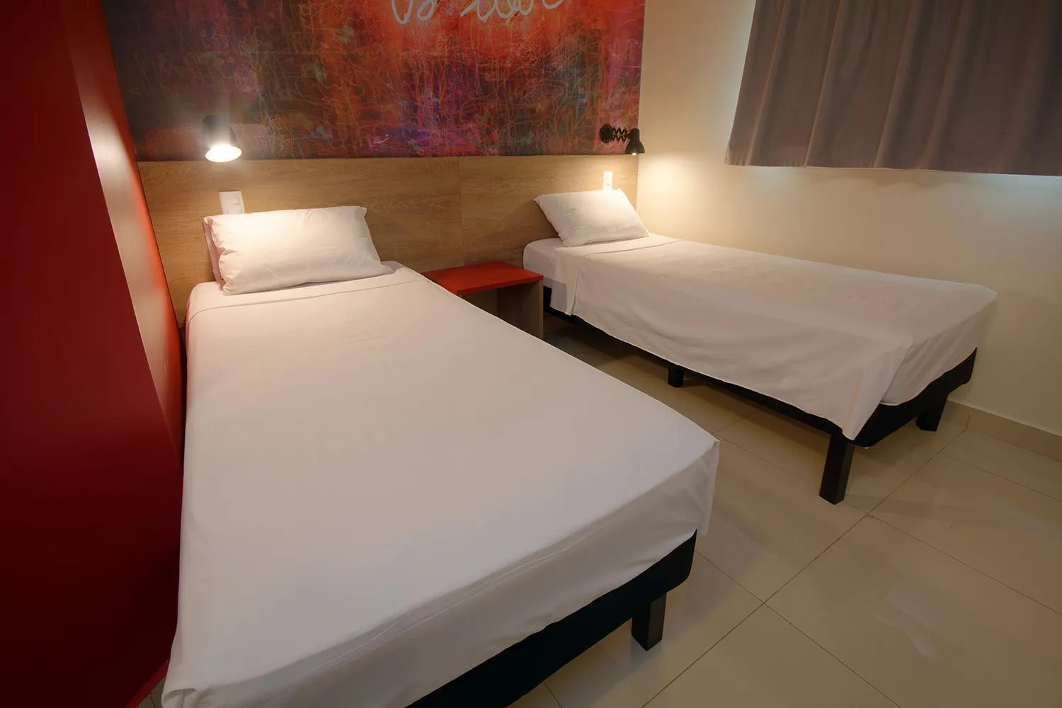 Photo of the whole room, Bed in Golden Tower Express Franca by Fênix Hotéis