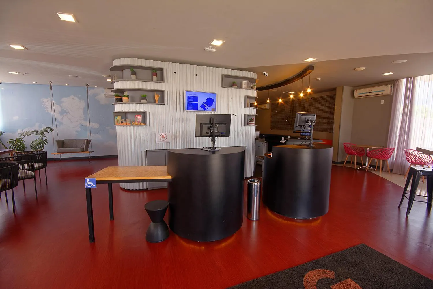 Lobby or reception in Golden Tower Express Franca by Fênix Hotéis