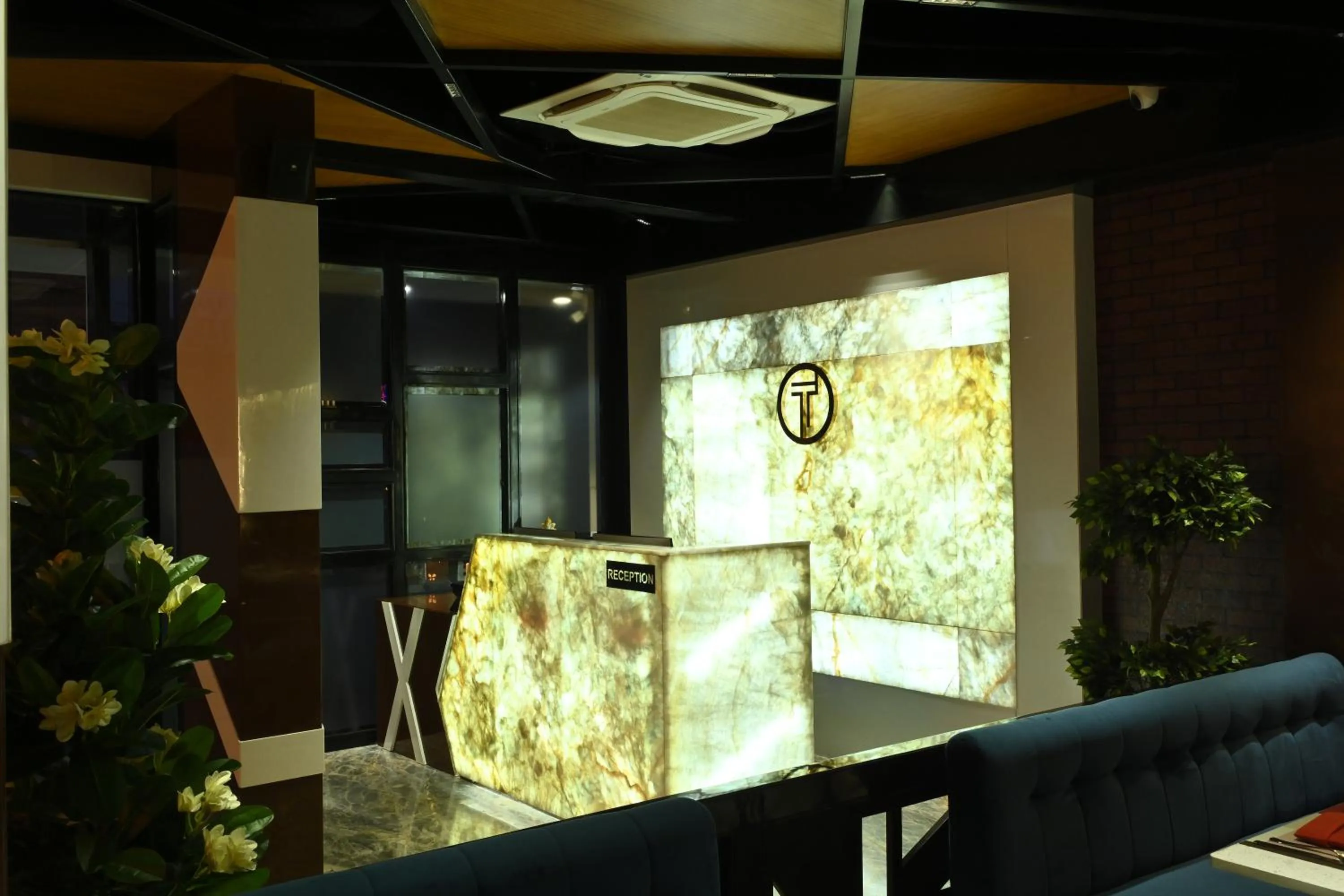 Lobby or reception in Hotel Trax International