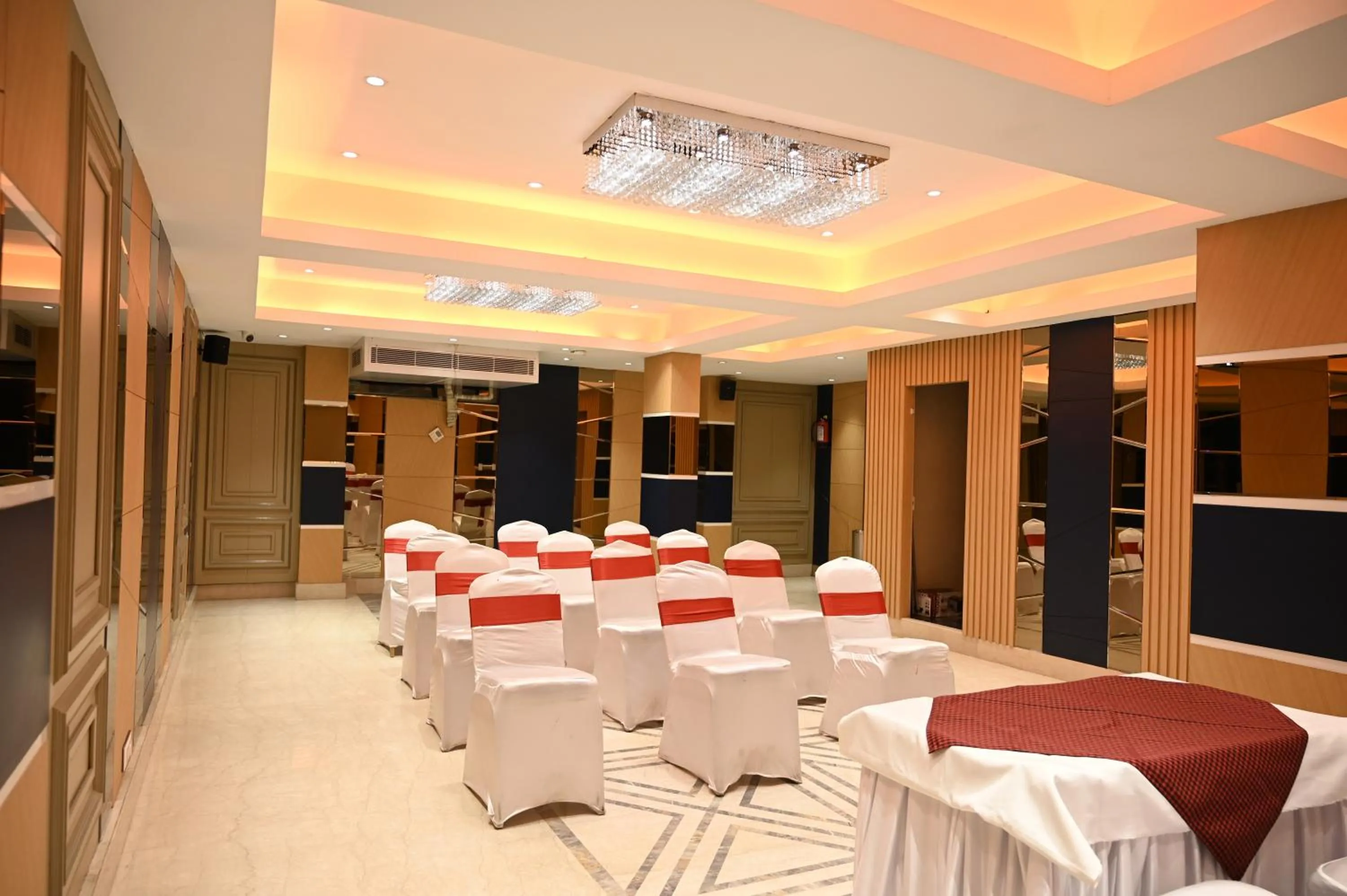 Banquet/Function facilities in Hotel Trax International