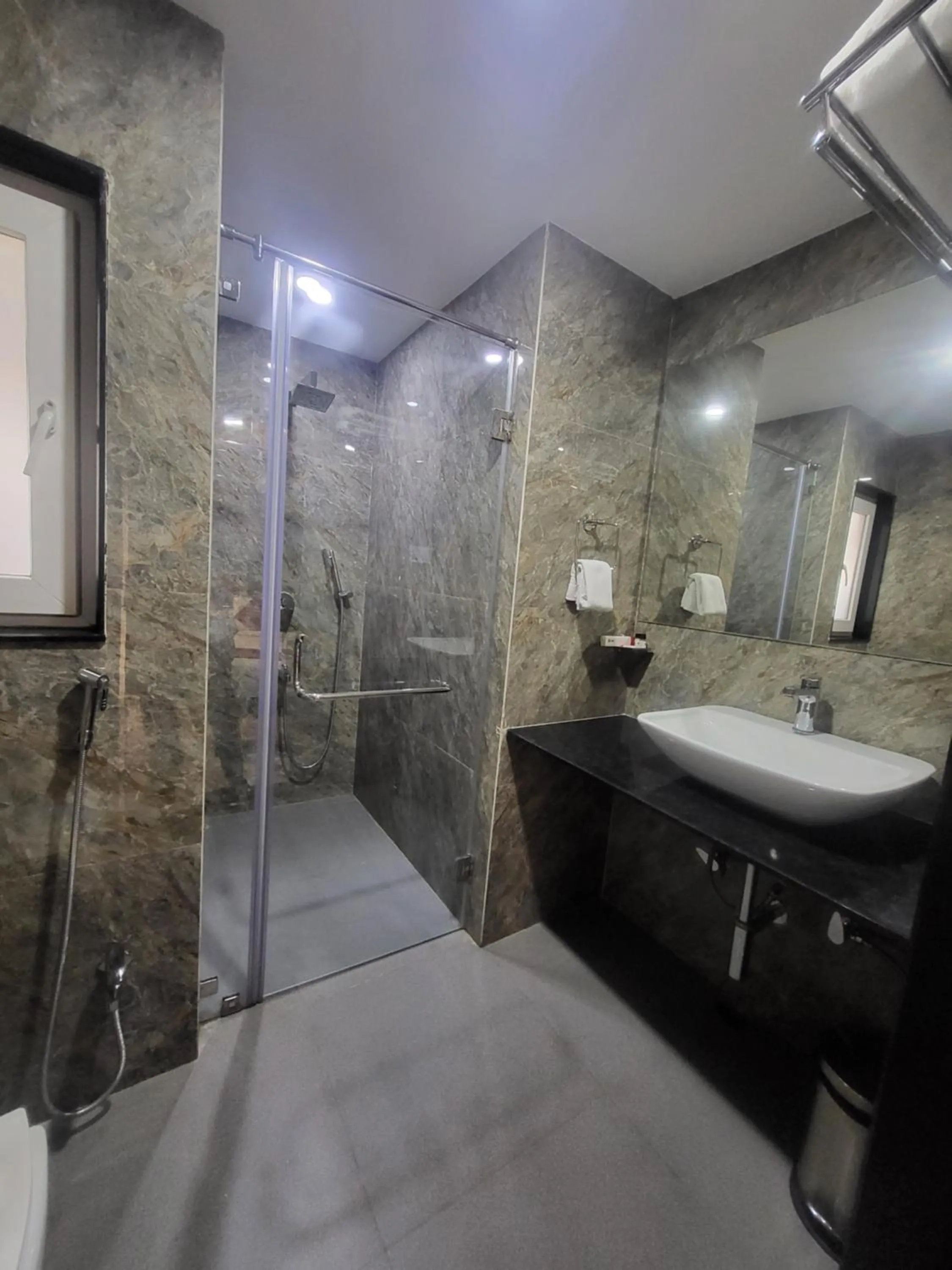 Toilet in Hotel Trax International