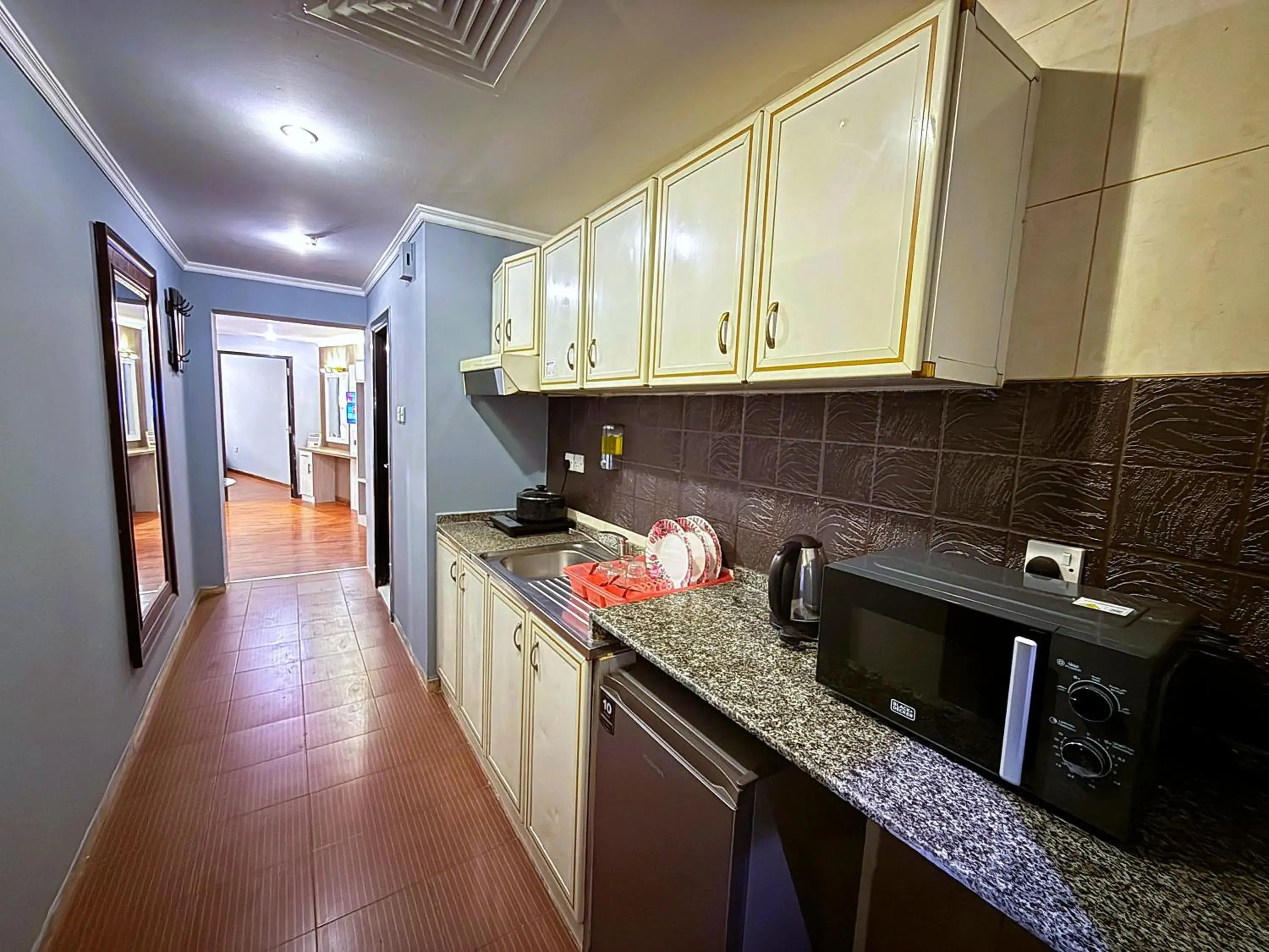 Suite in Hafez Hotel Apartments - Al Ras Metro Station Suite in Hafez Hotel Apartments - Al Ras Metro Station