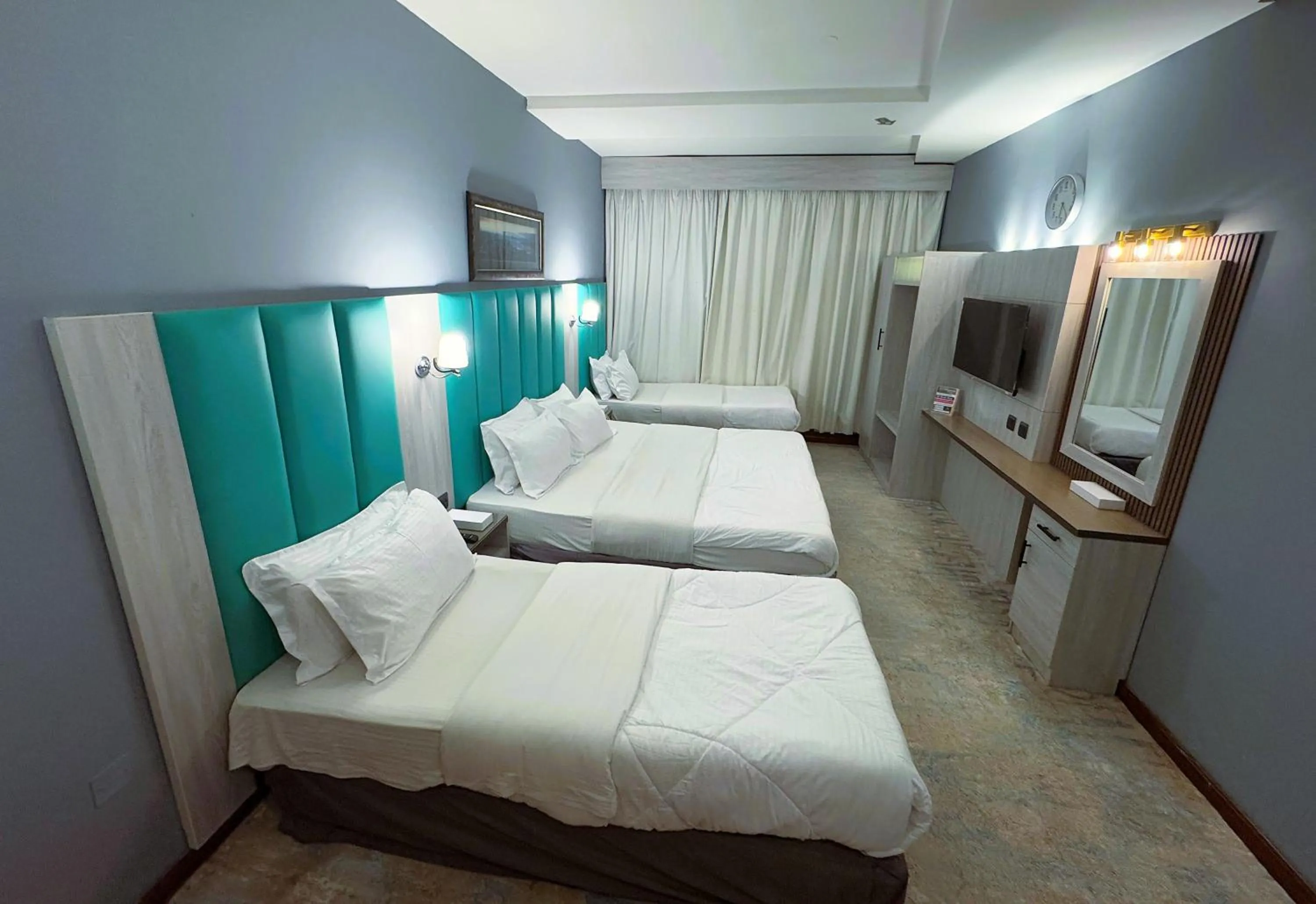 TV and multimedia, Bed in Hafez Hotel Apartments - Al Ras Metro Station