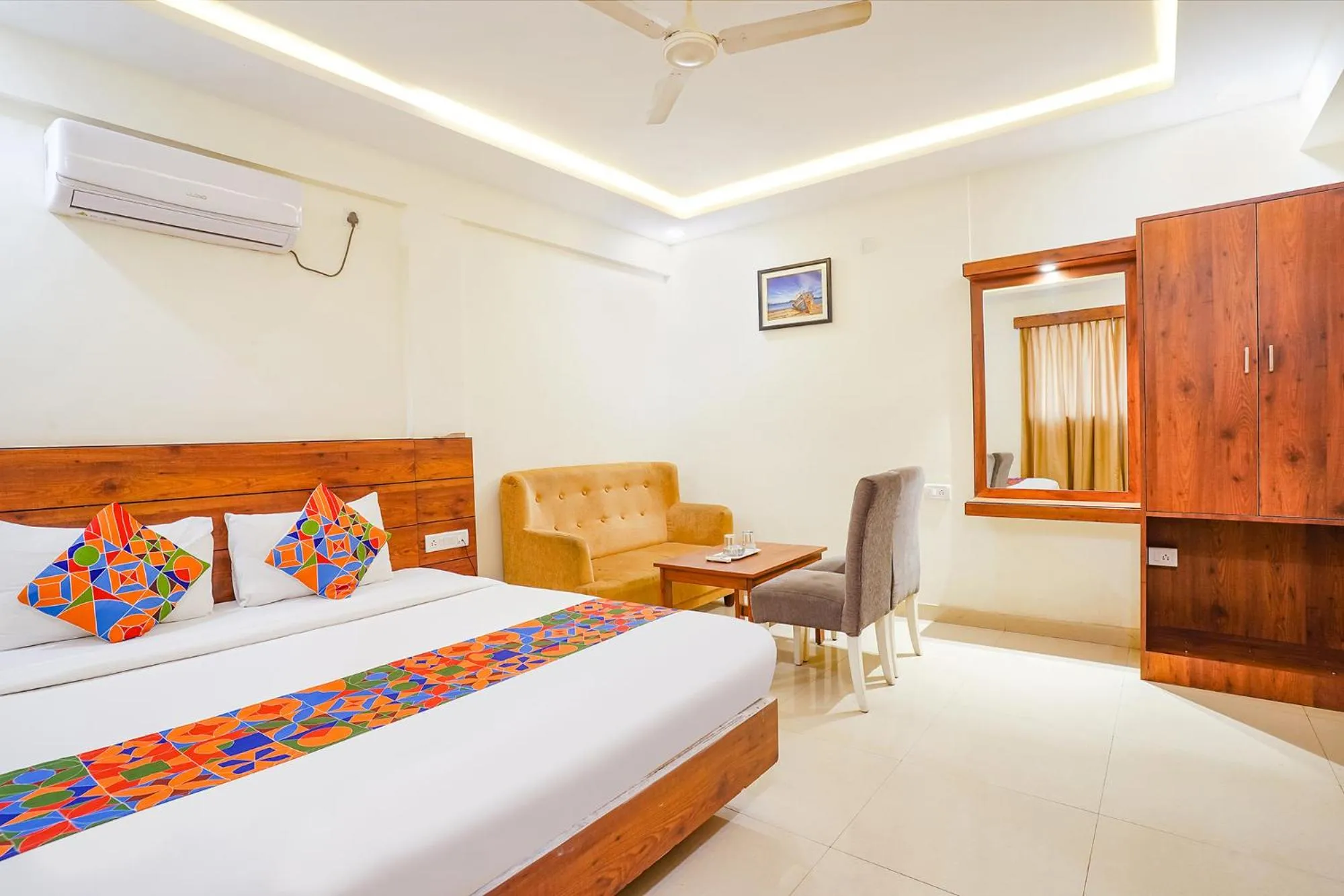 Bed in FabHotel Savi Inn - Nr Mantri Square Mall
