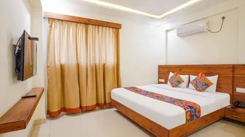 FabHotel Savi Inn - Nr Mantri Square Mall FabHotel Savi Inn - Nr Mantri Square Mall