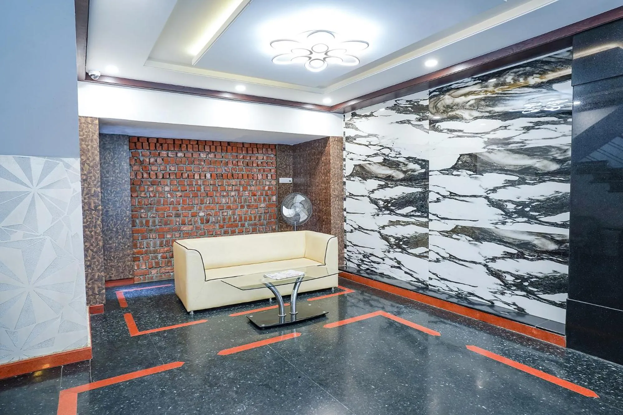 Seating area in FabHotel Savi Inn - Nr Mantri Square Mall