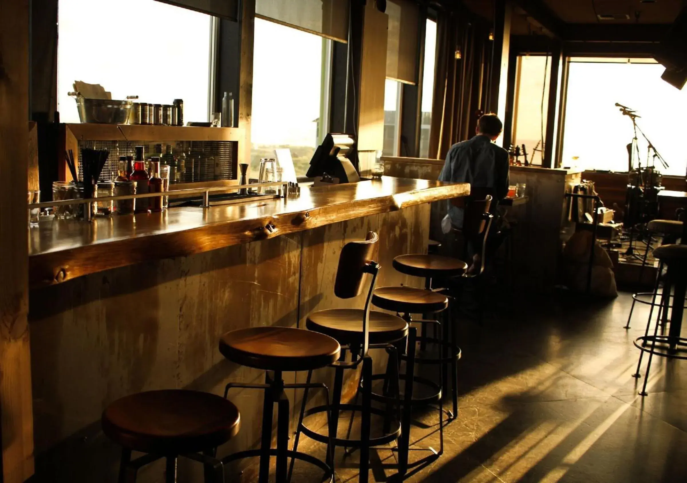 Lounge or bar in Adrift Hotel Lounge or bar in Adrift Hotel