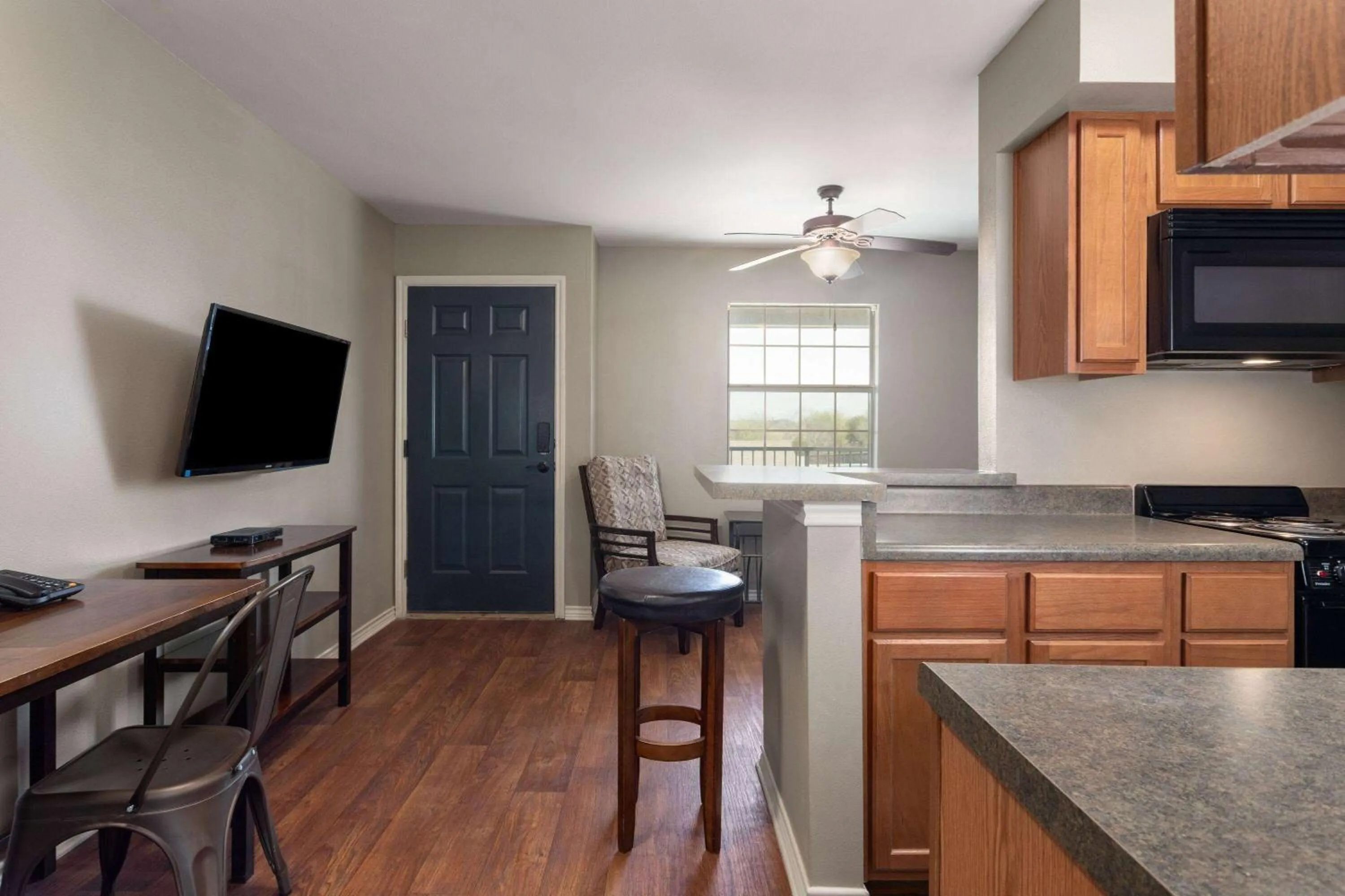 Photo of the whole room in Eagle's Den Three Rivers Texas a Travelodge by Wyndham