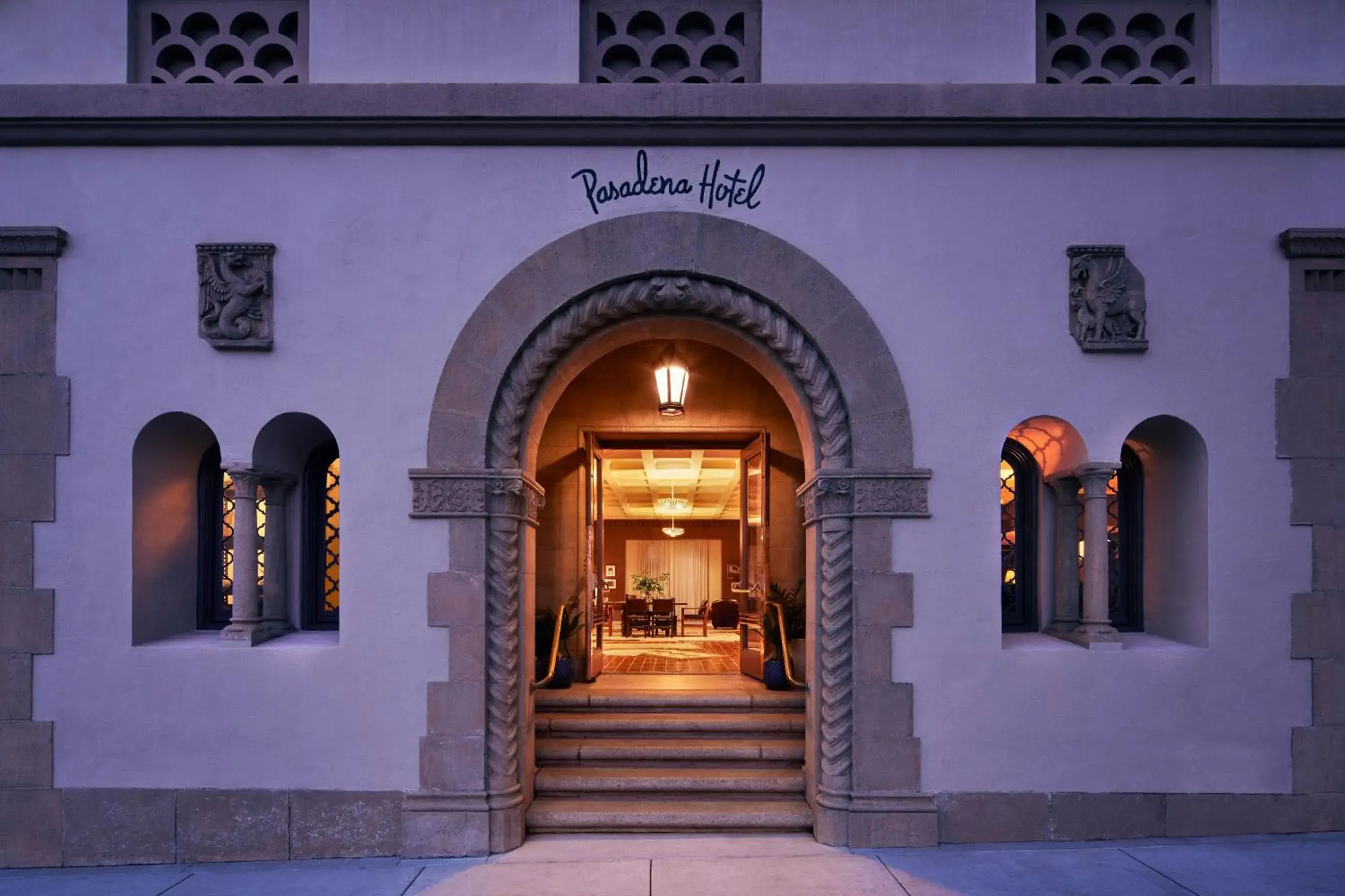 Facade/entrance in Pasadena Hotel & Pool Facade/entrance in Pasadena Hotel & Pool