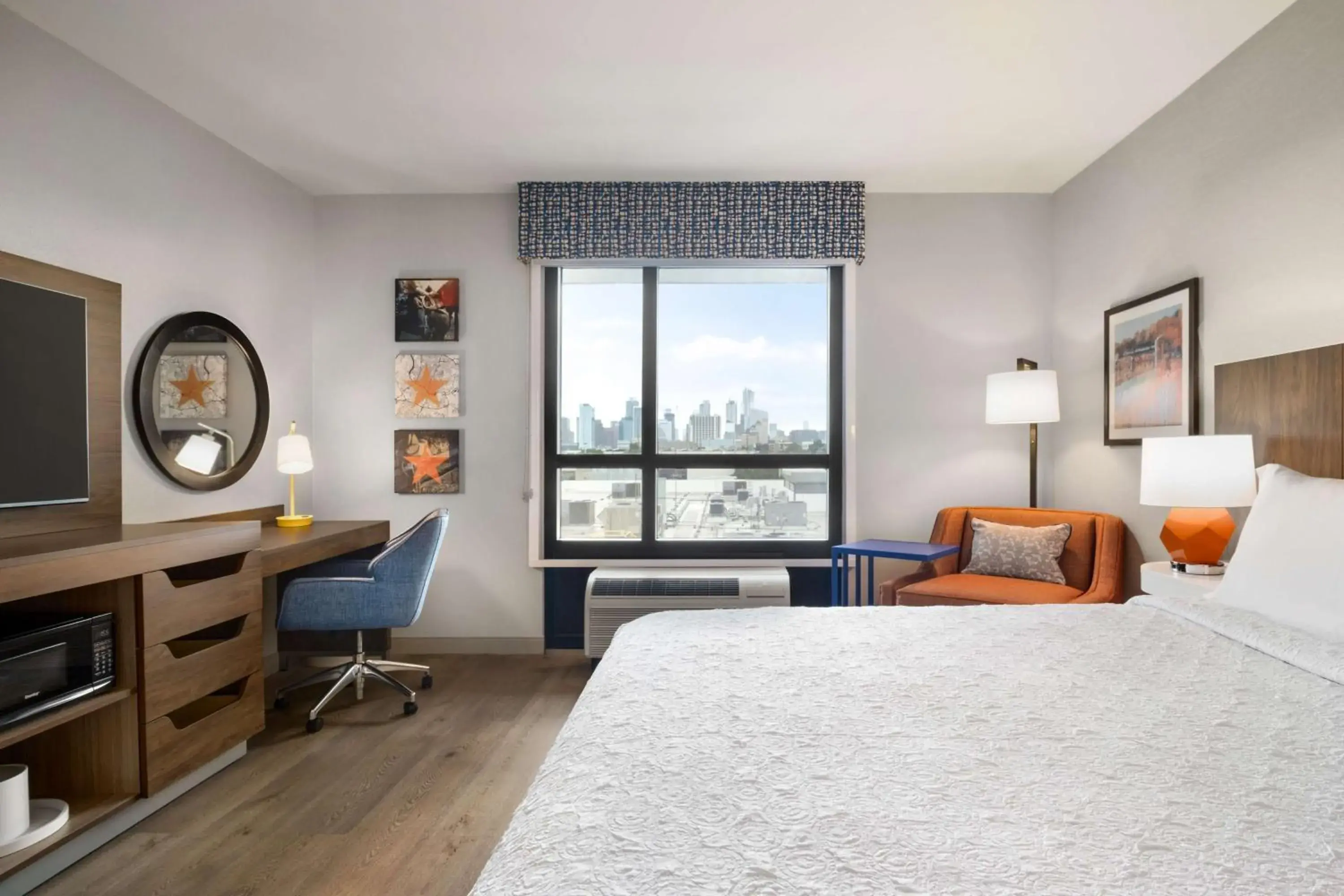 Bedroom, Bed in Hampton by Hilton East Austin - near UT and Capitol Bedroom, Bed in Hampton by Hilton East Austin - near UT and Capitol