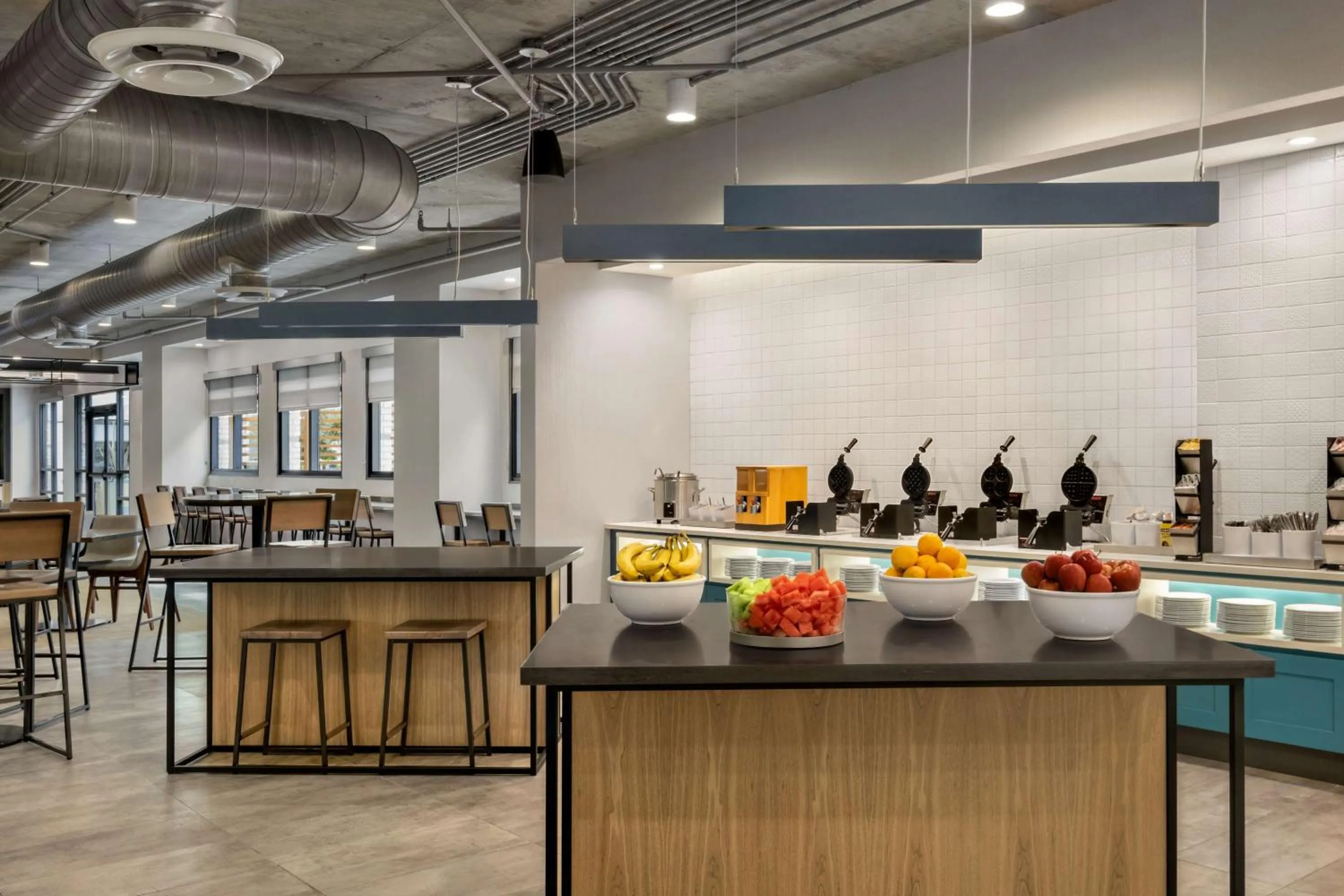 Breakfast in Hampton by Hilton East Austin - near UT and Capitol