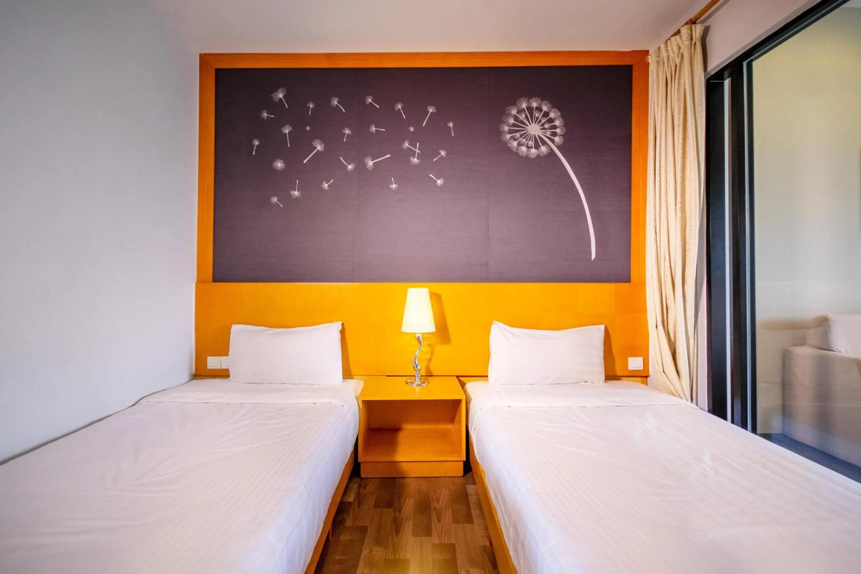 One-Bedroom Twin Suite in Nova Highlands Hotel One-Bedroom Twin Suite in Nova Highlands Hotel