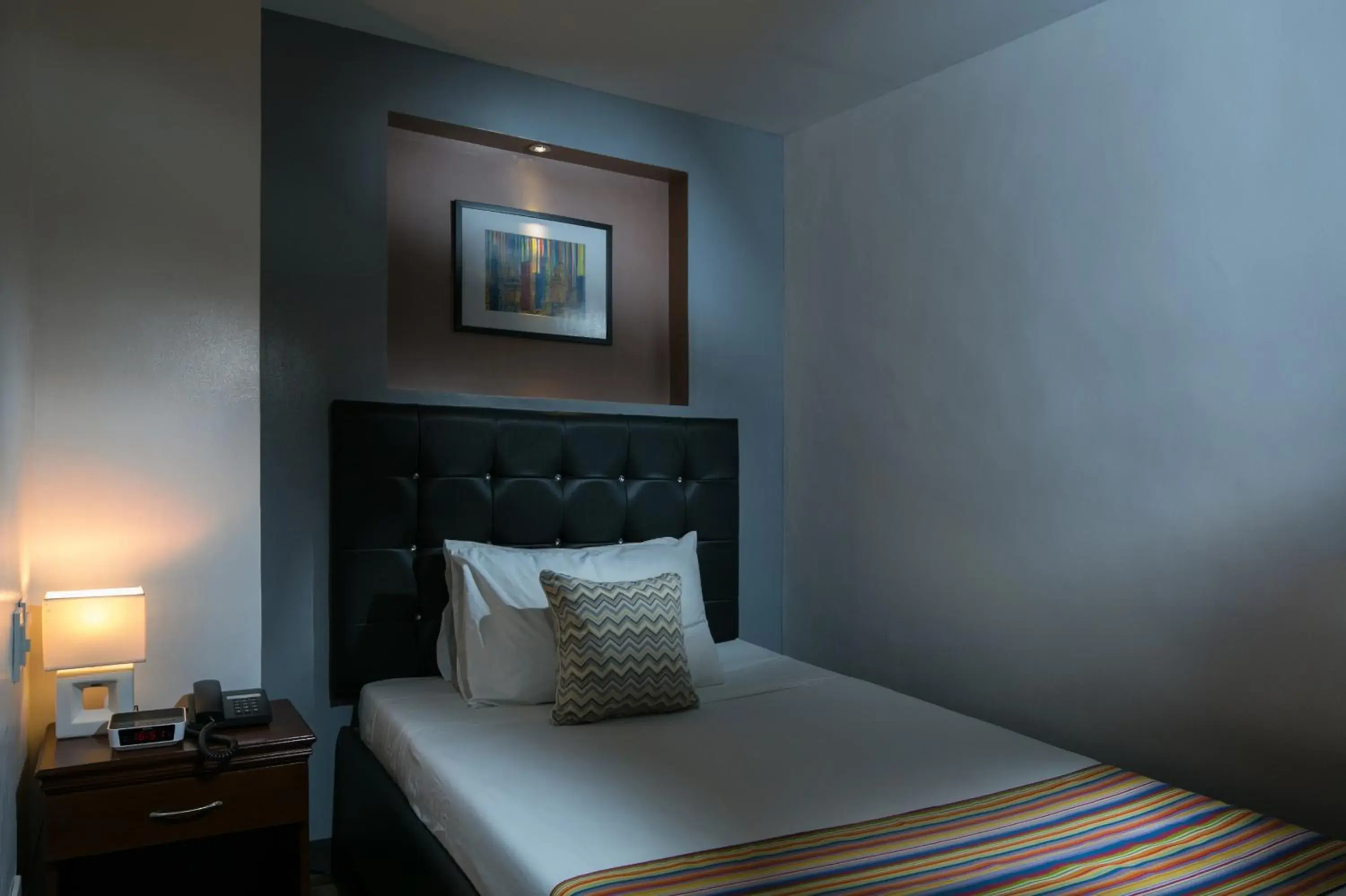 Bed in 950 Condotel Bed in 950 Condotel