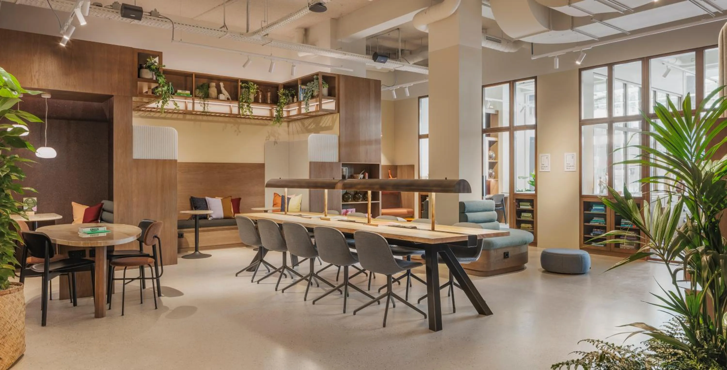 Lobby or reception in The Usual Rotterdam