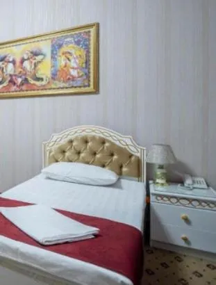 Bed in Reikartz Modarixon Bukhara