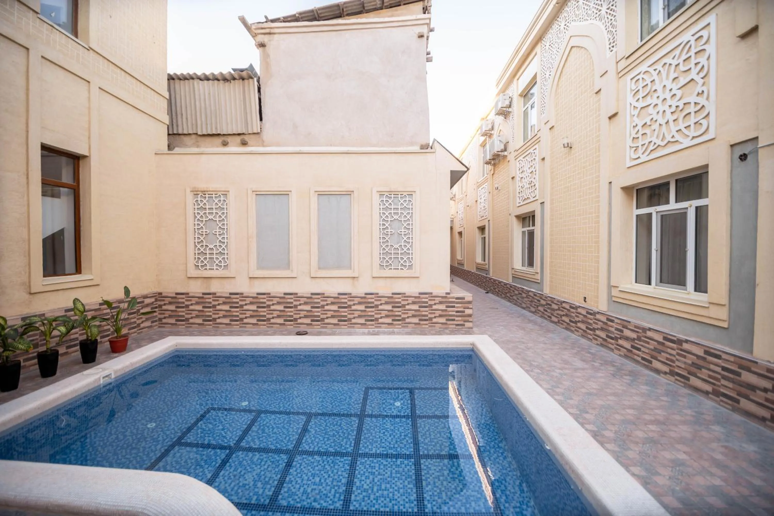 Reikartz Modarixon Bukhara