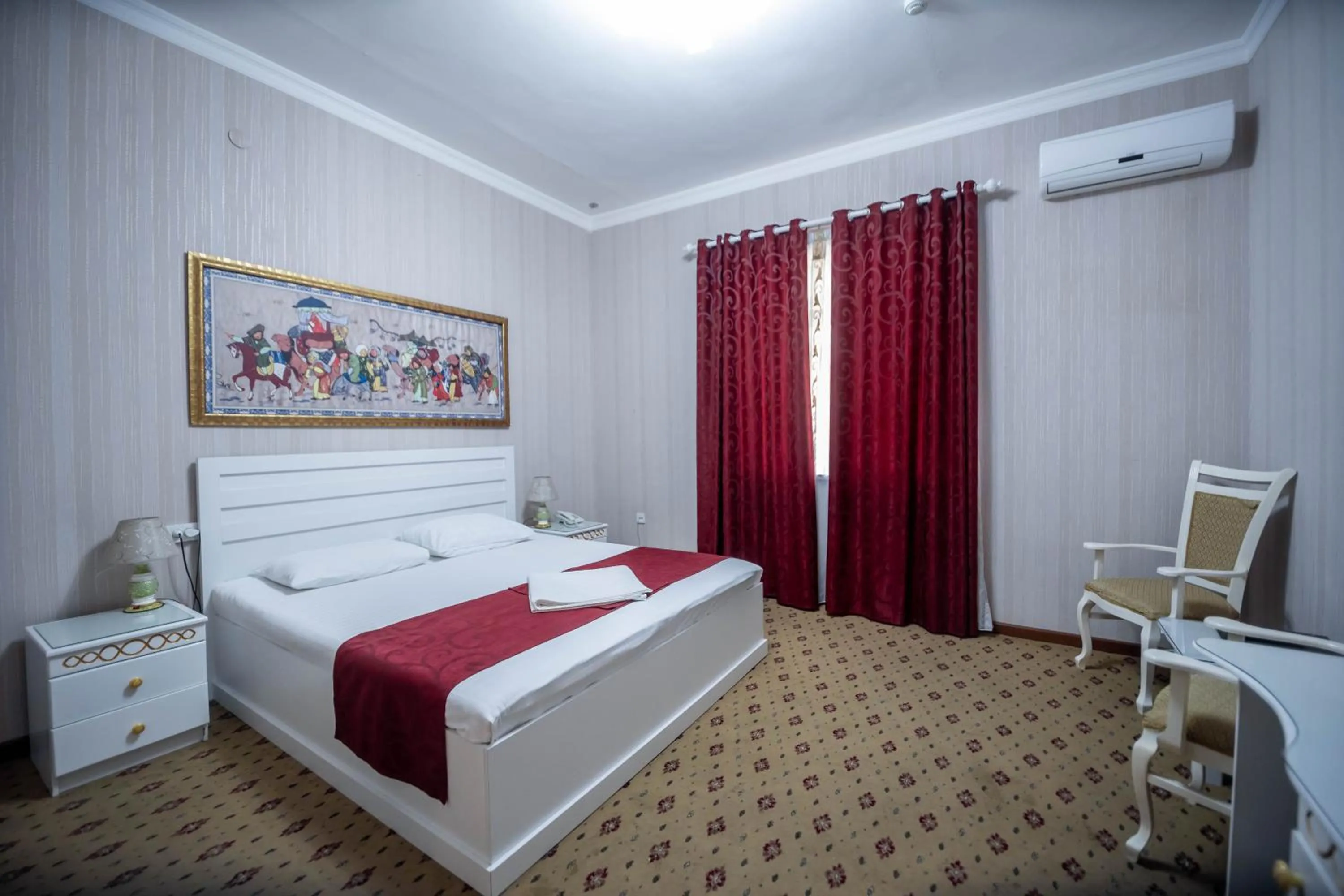 Bed in Reikartz Modarixon Bukhara