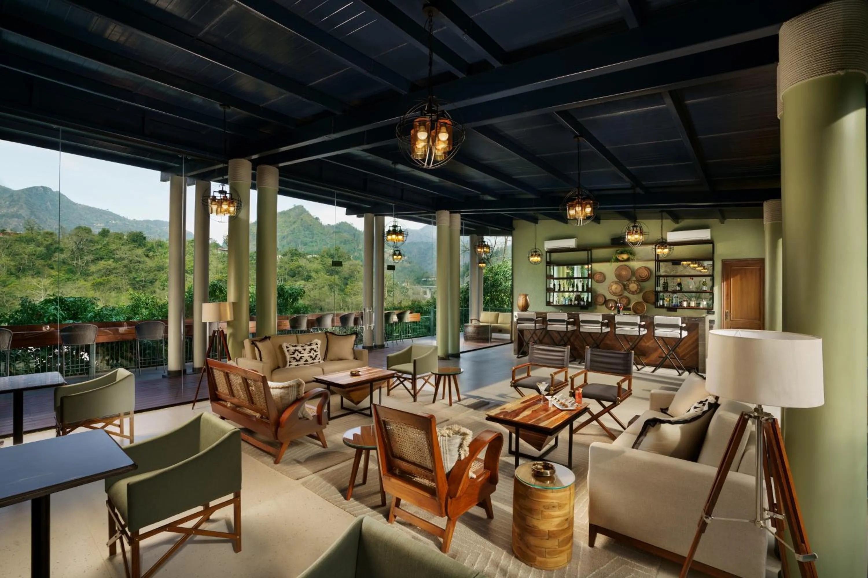 Lounge or bar in Anand Kashi by the Ganges Rishikesh - IHCL Seleqtions
