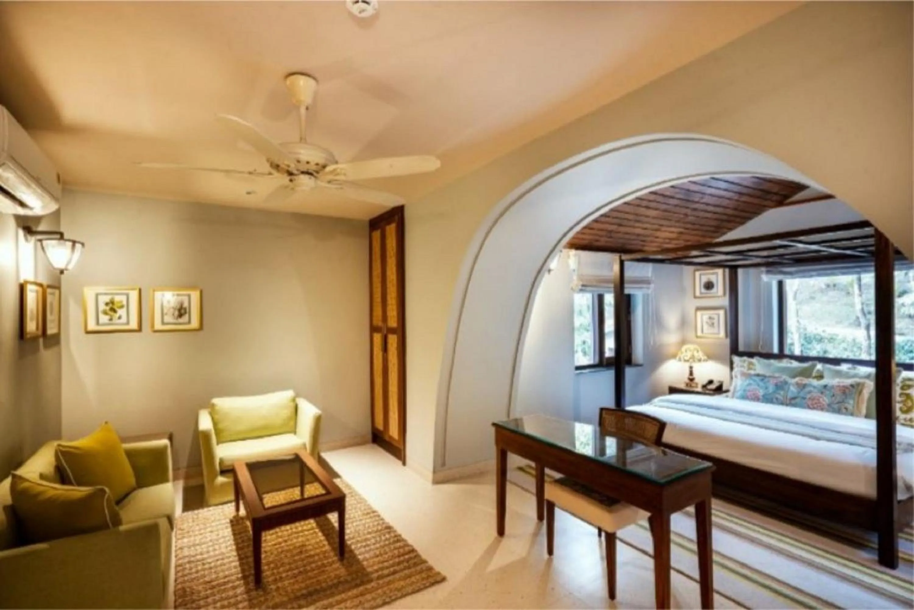 Bedroom, Bed in Anand Kashi by the Ganges Rishikesh - IHCL Seleqtions