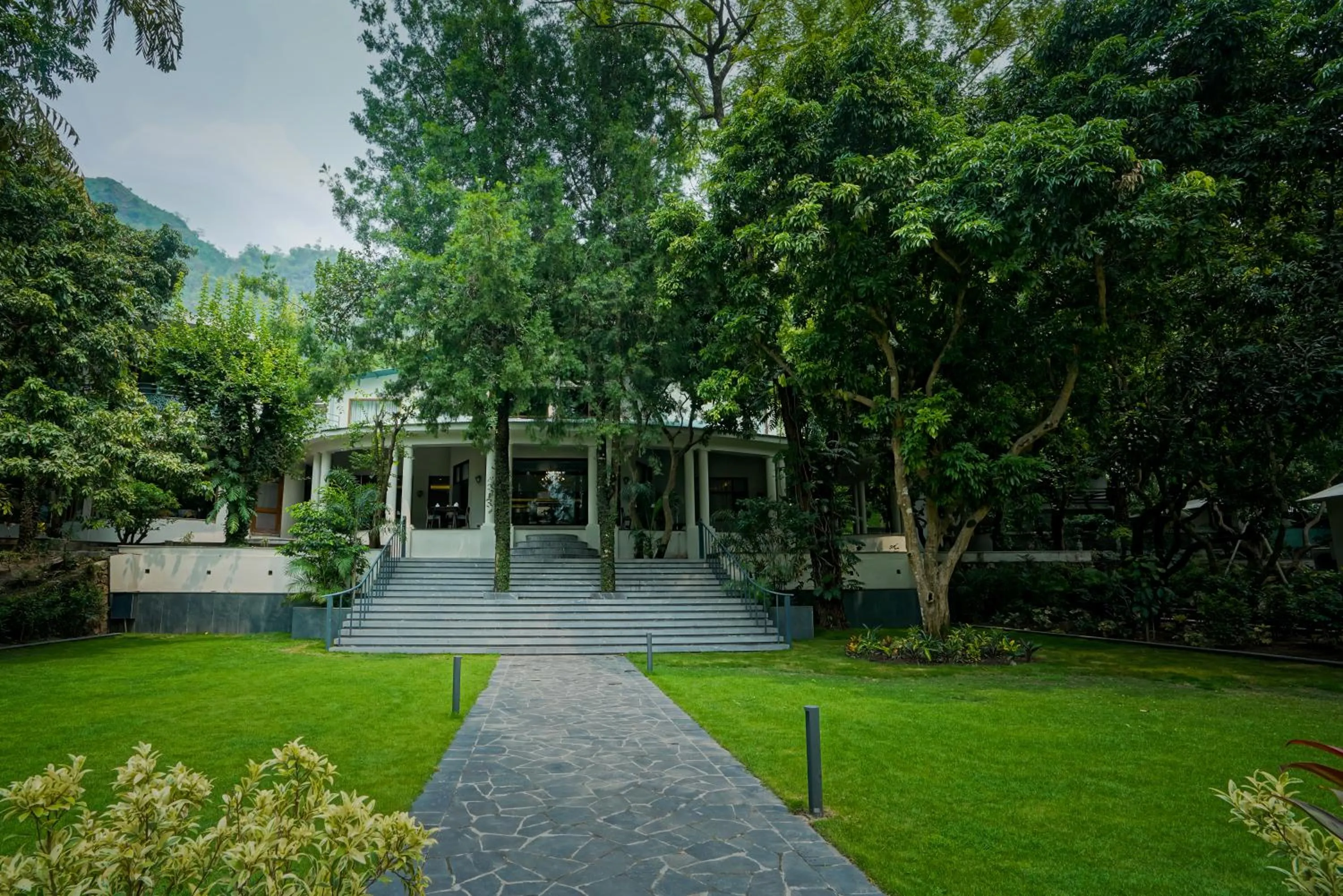 Facade/entrance in Anand Kashi by the Ganges Rishikesh - IHCL Seleqtions