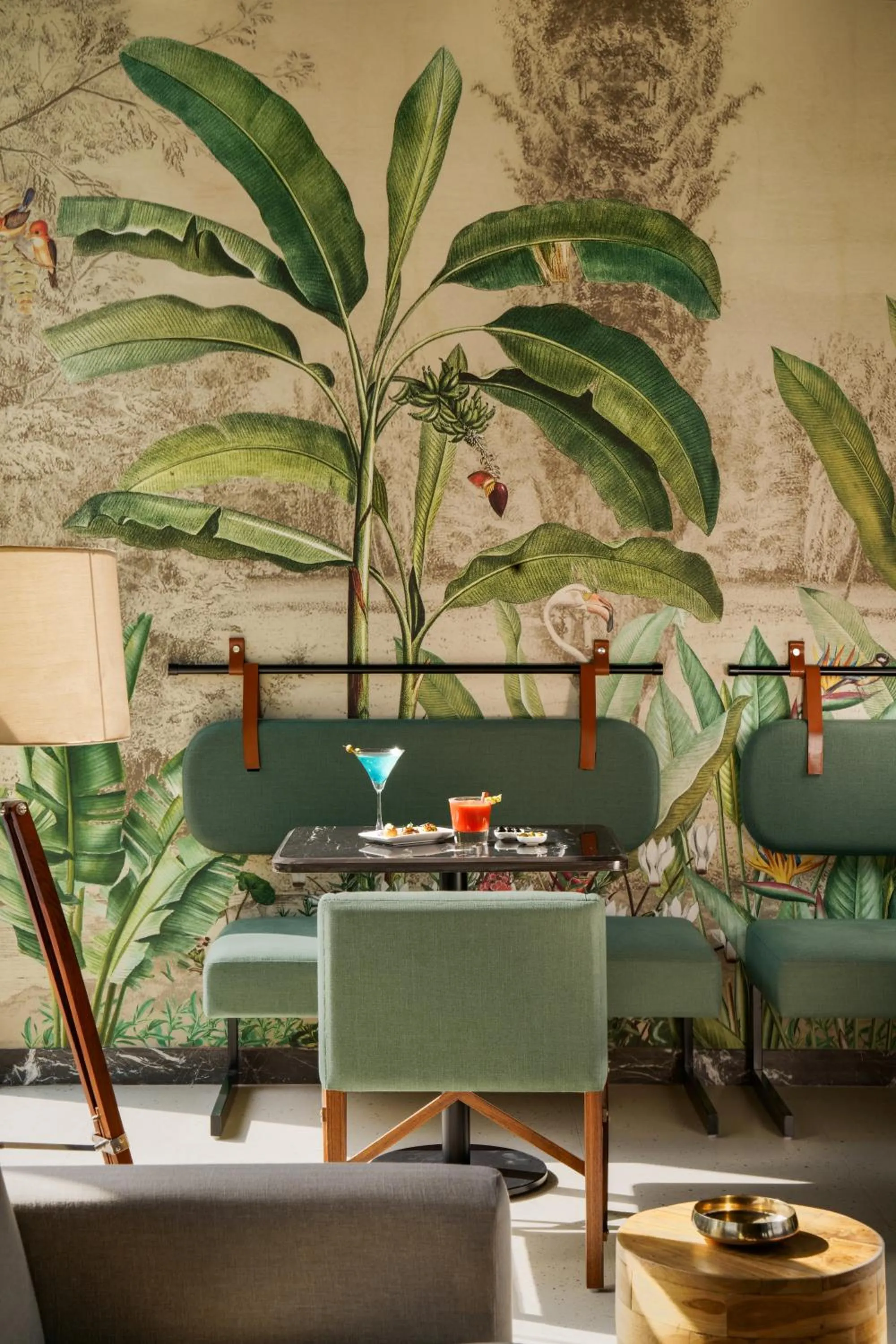 Lounge or bar in Anand Kashi by the Ganges Rishikesh - IHCL Seleqtions