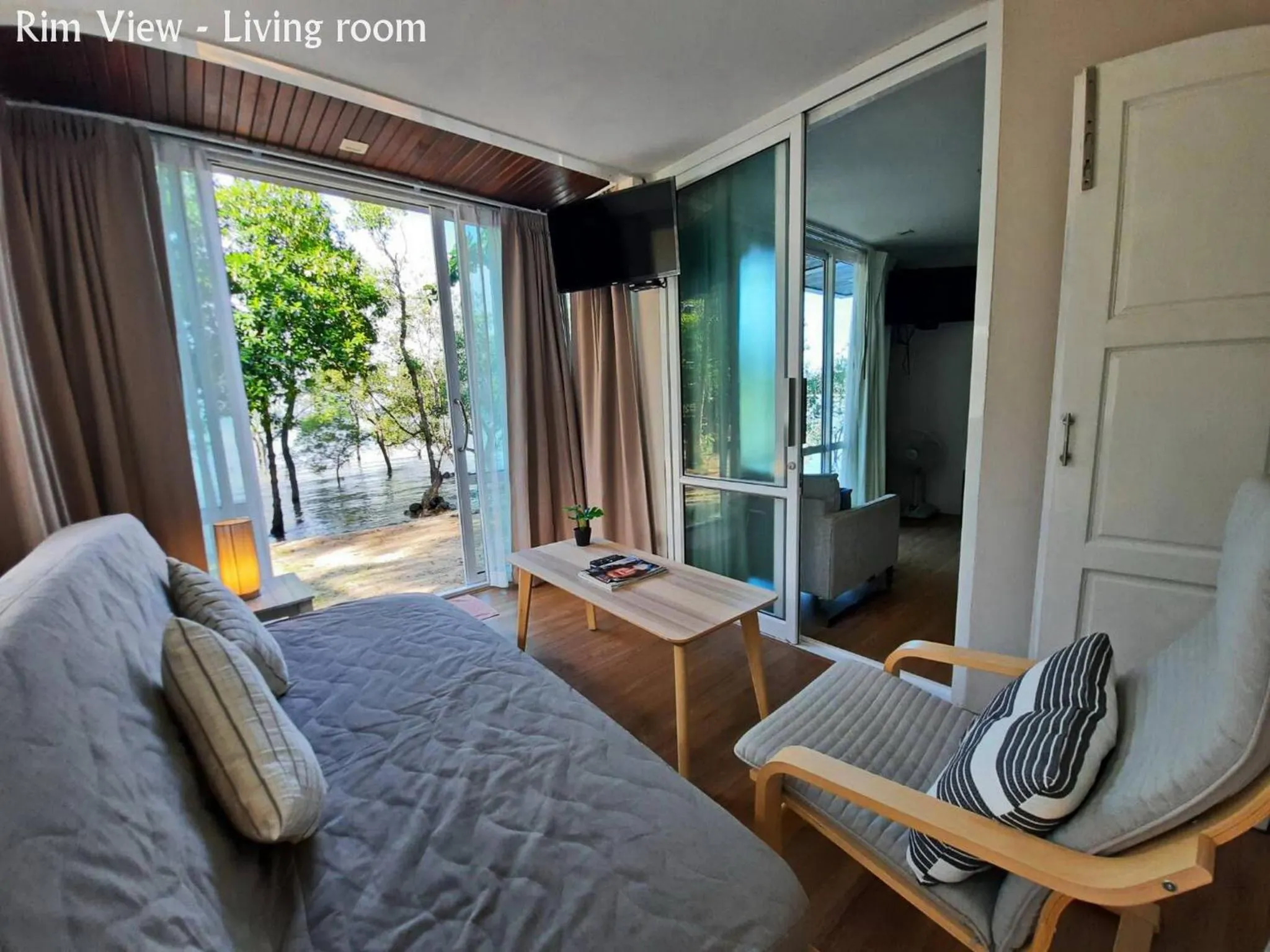 Bed in Koh Mak Cococape Resort