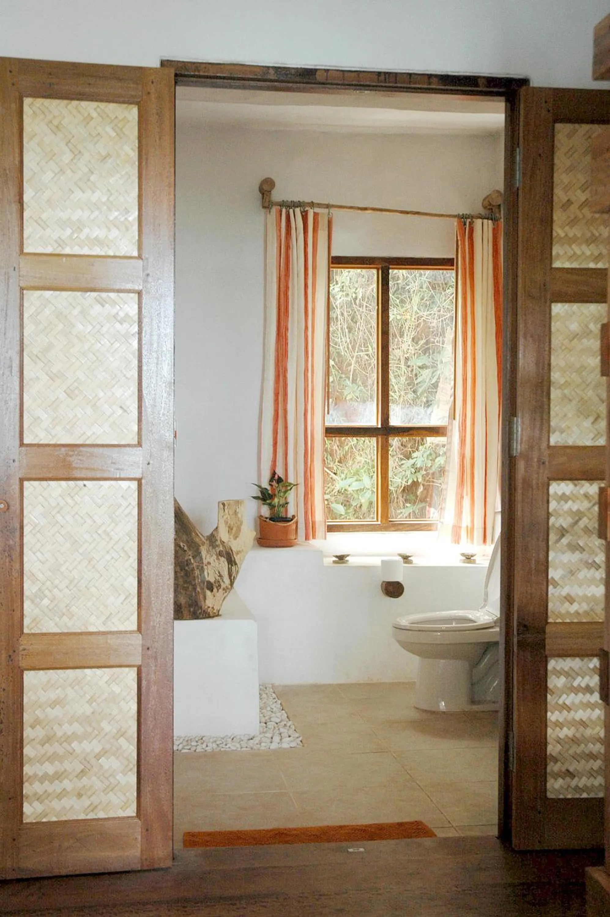 Bed in Koh Mak Cococape Resort