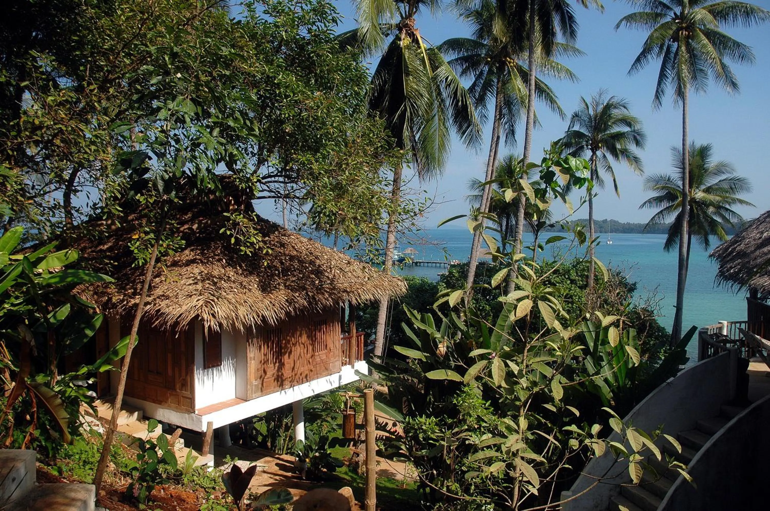 Photo of the whole room in Koh Mak Cococape Resort