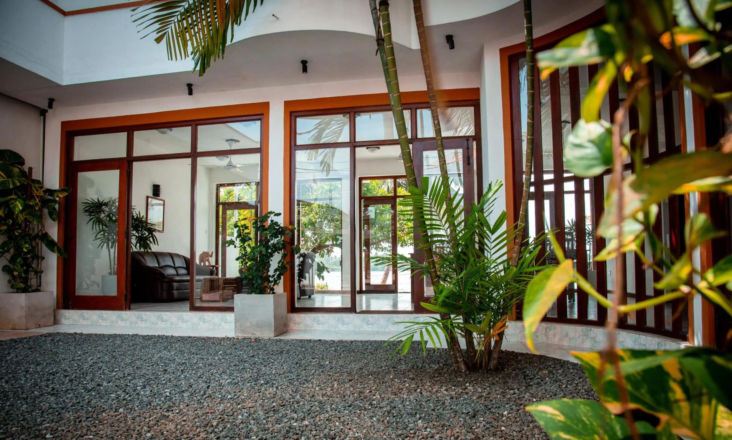 Day in Riverside Inn Fuji