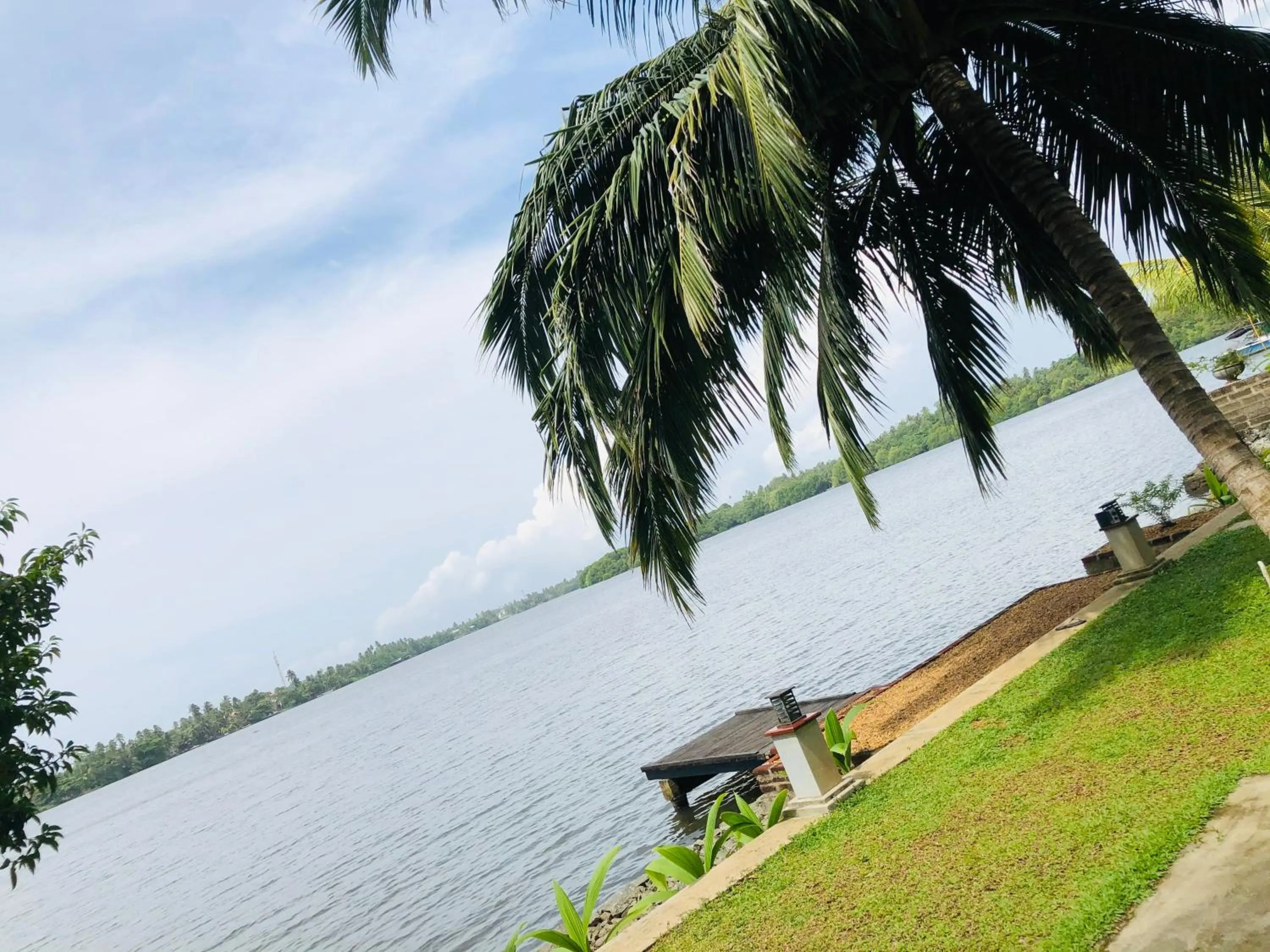 Day in Riverside Inn Fuji