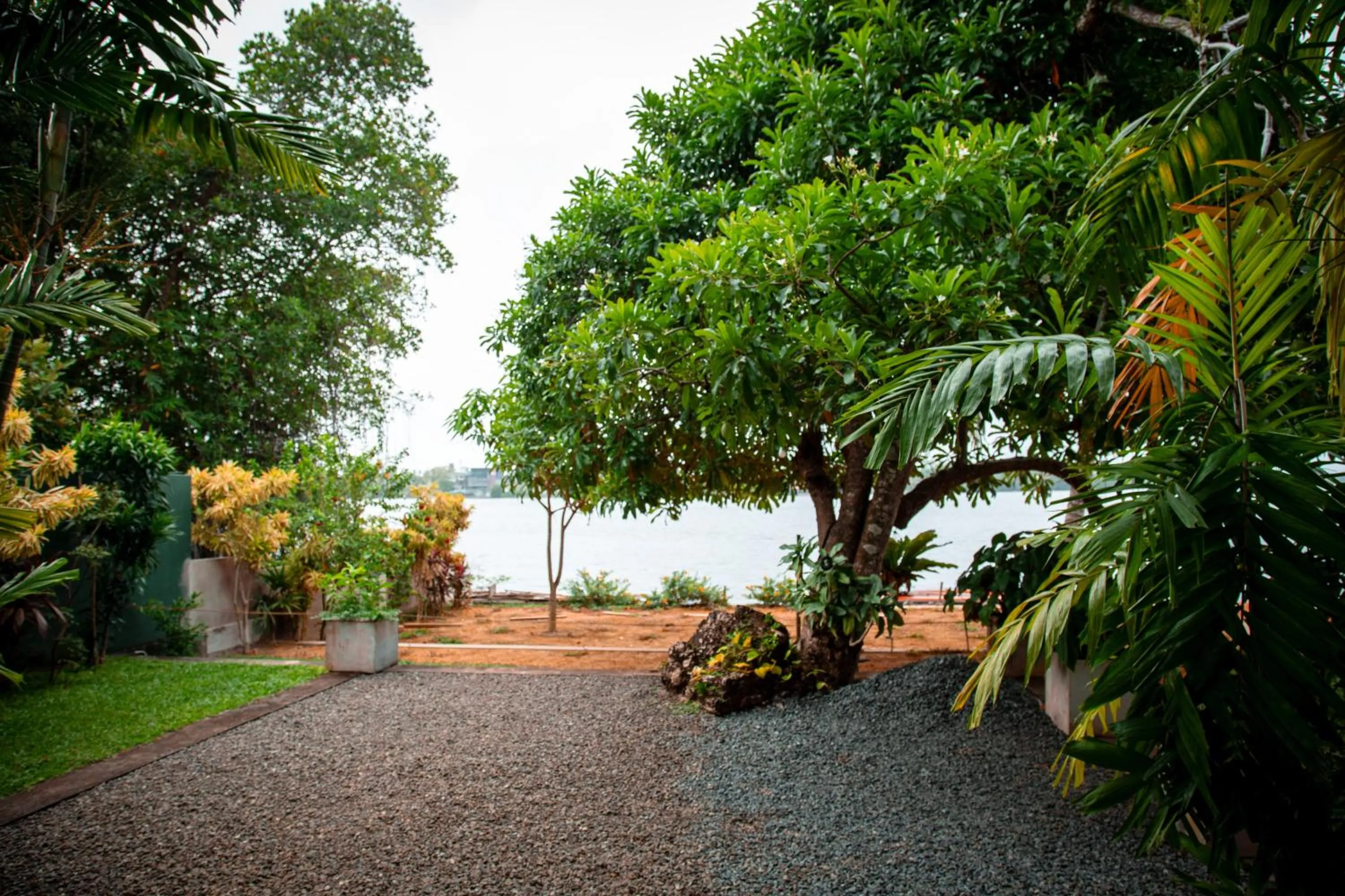 Day in Riverside Inn Fuji