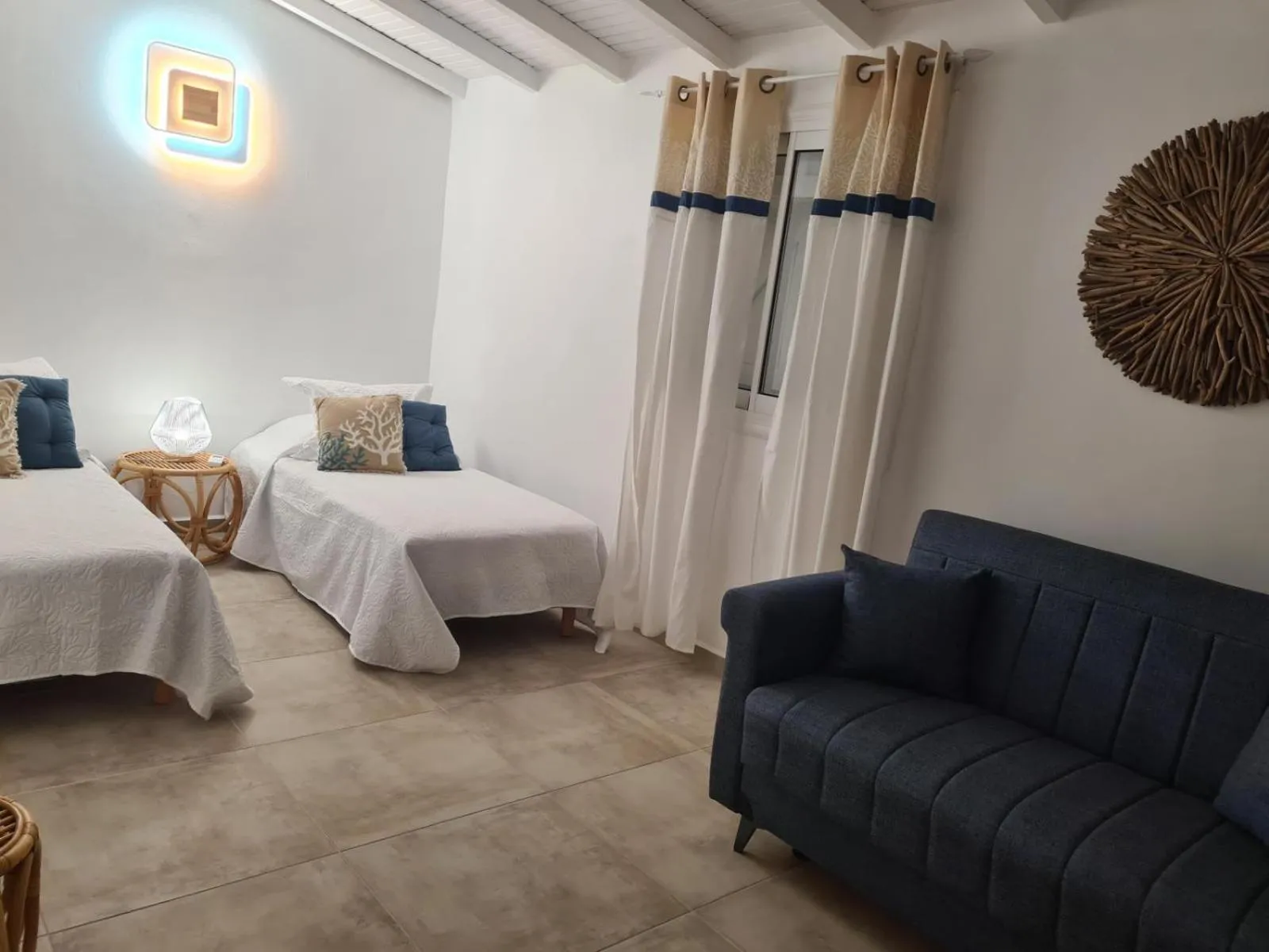 Bed in LA BERCEUSE CREOLE