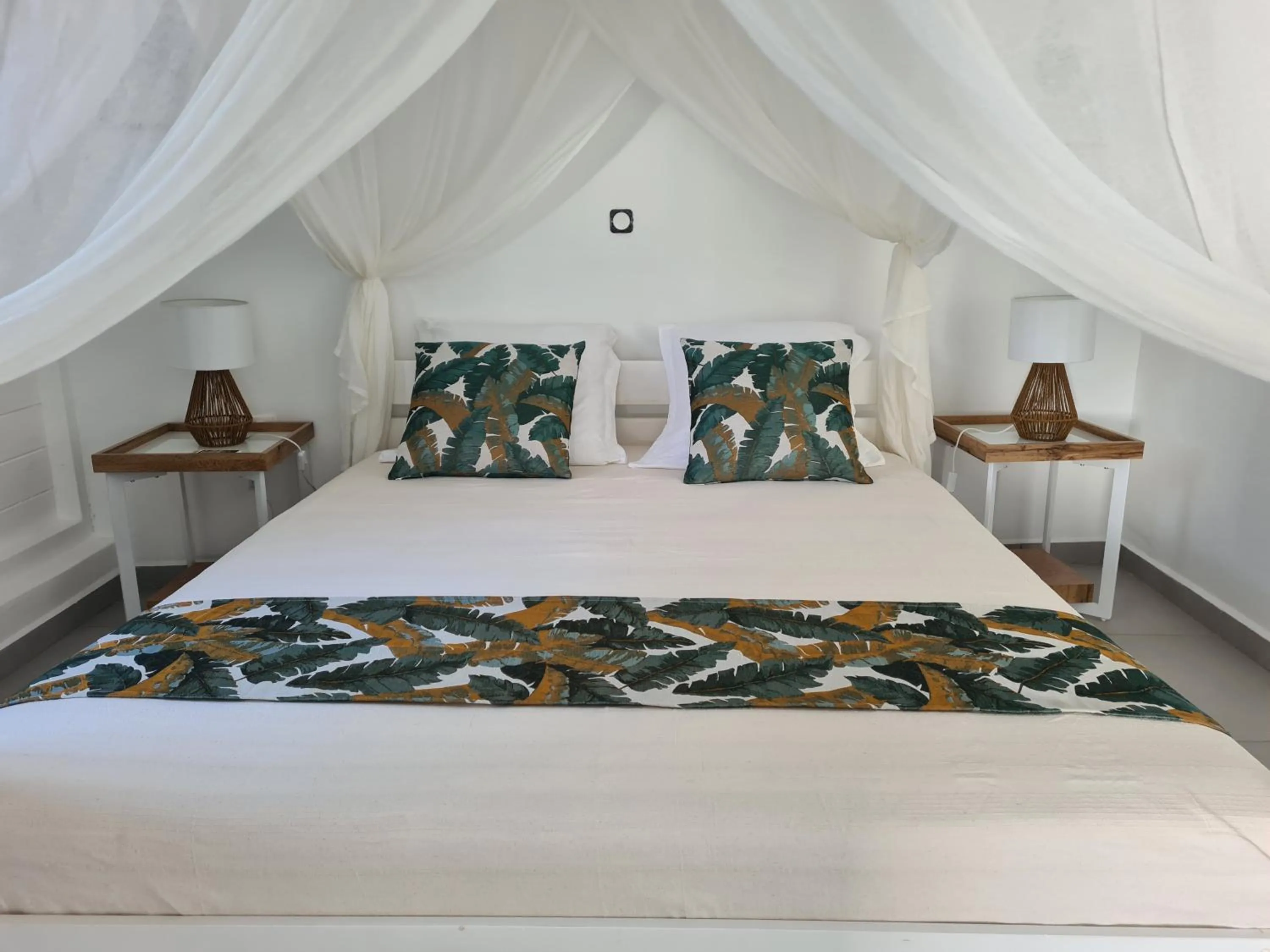 Bed in LA BERCEUSE CREOLE