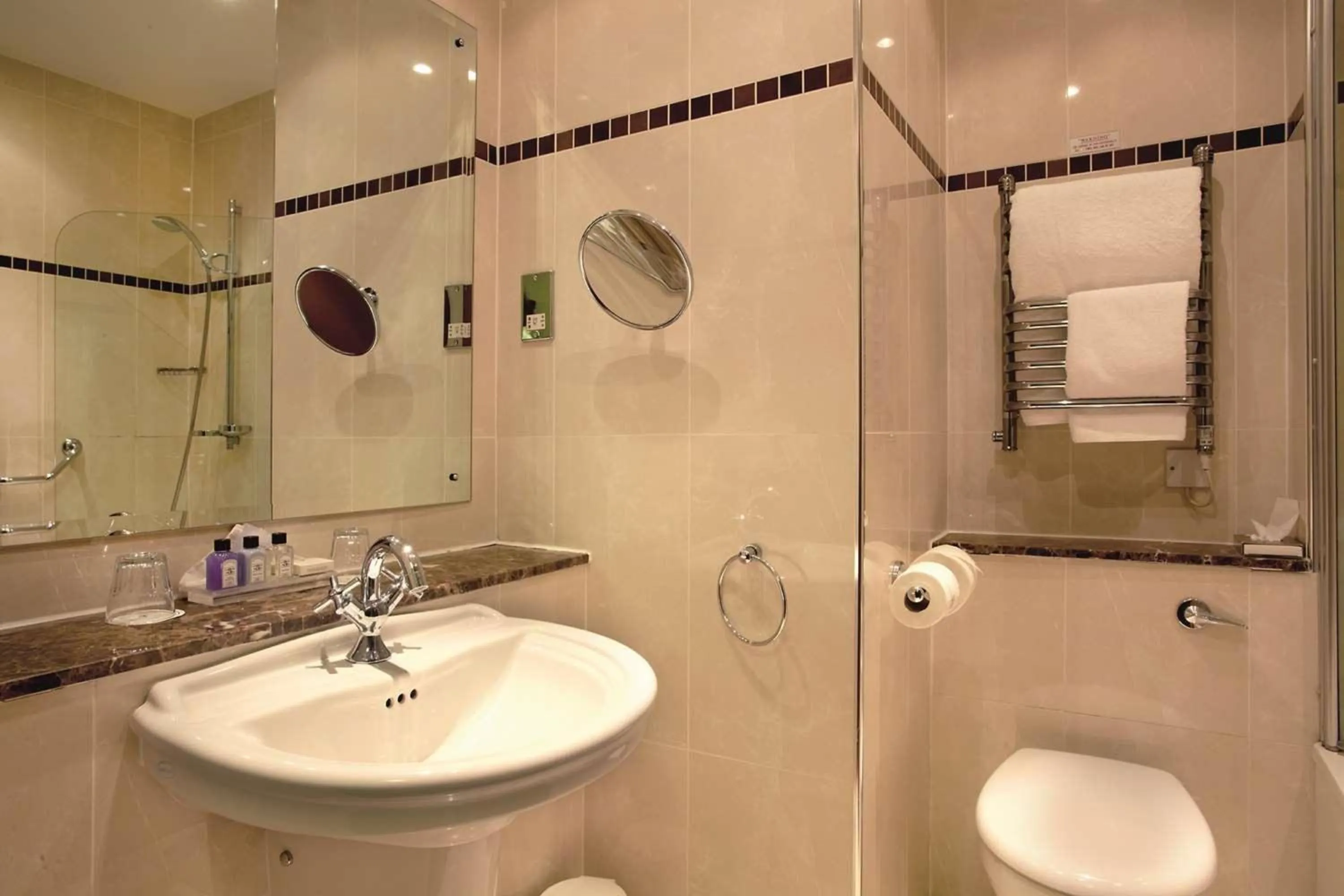 Bathroom in Macdonald Inchyra Hotel & Spa