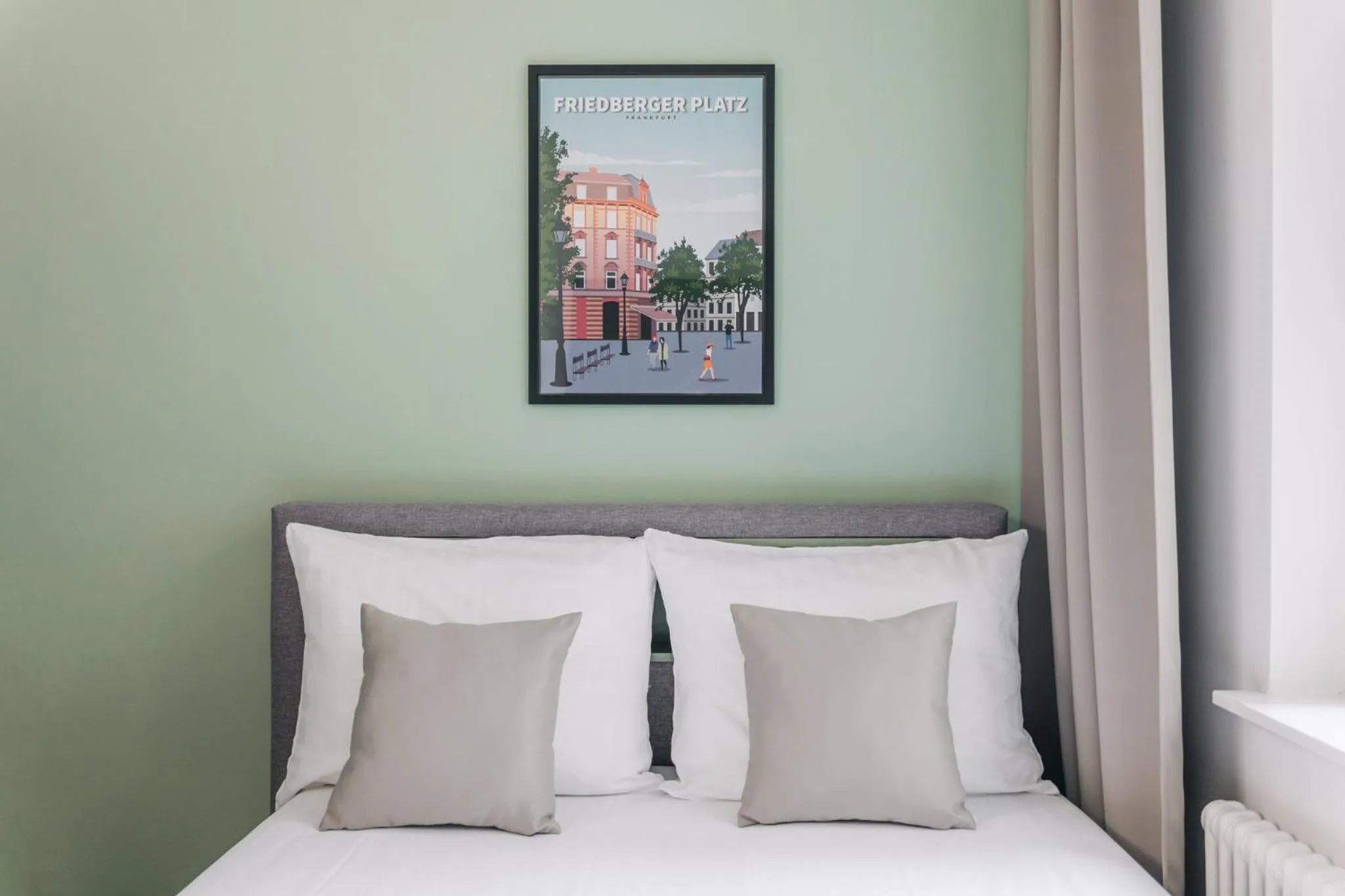 Bed in Homaris Apartments Frankfurt