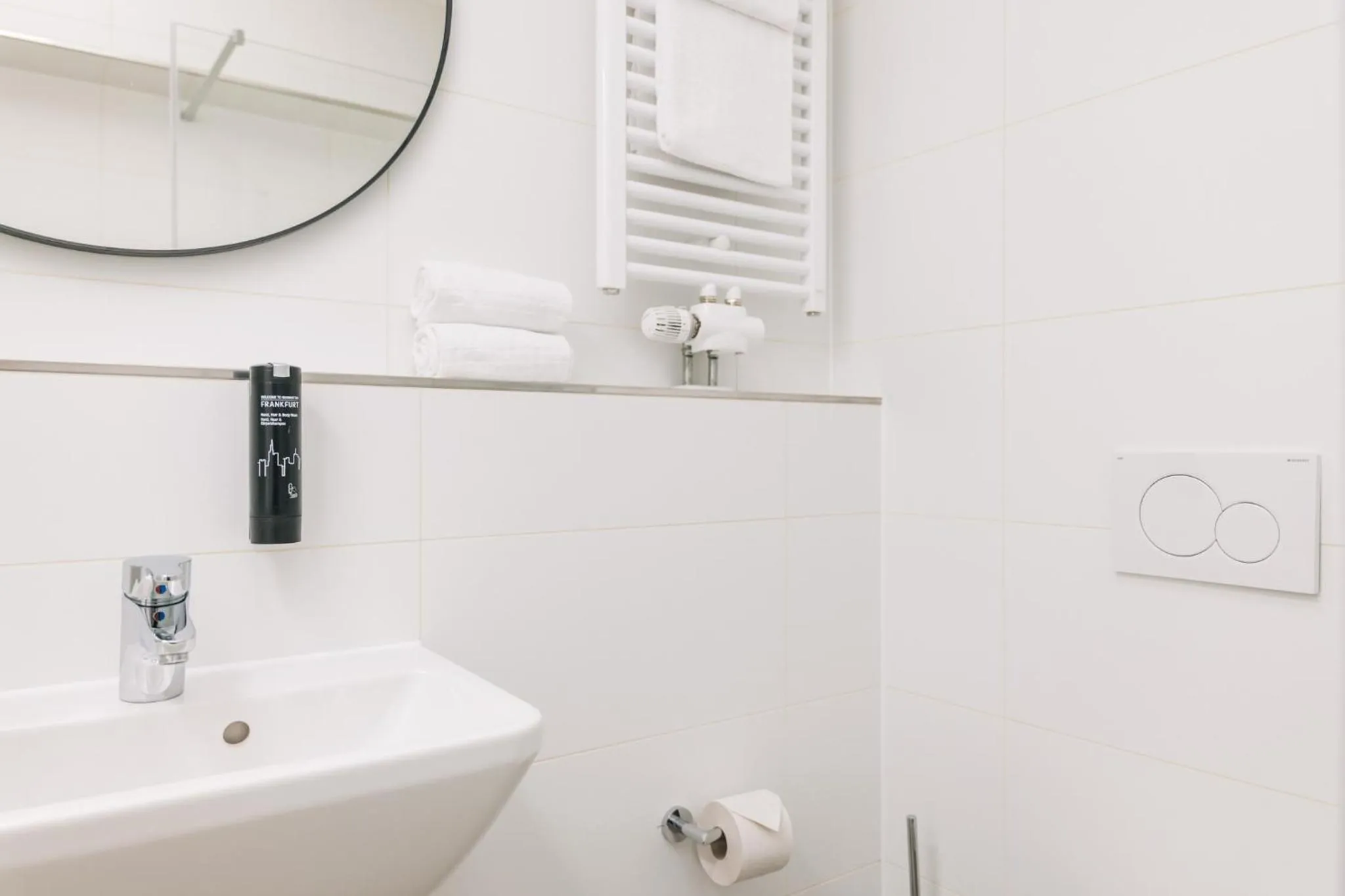 Bathroom in Homaris Apartments Frankfurt