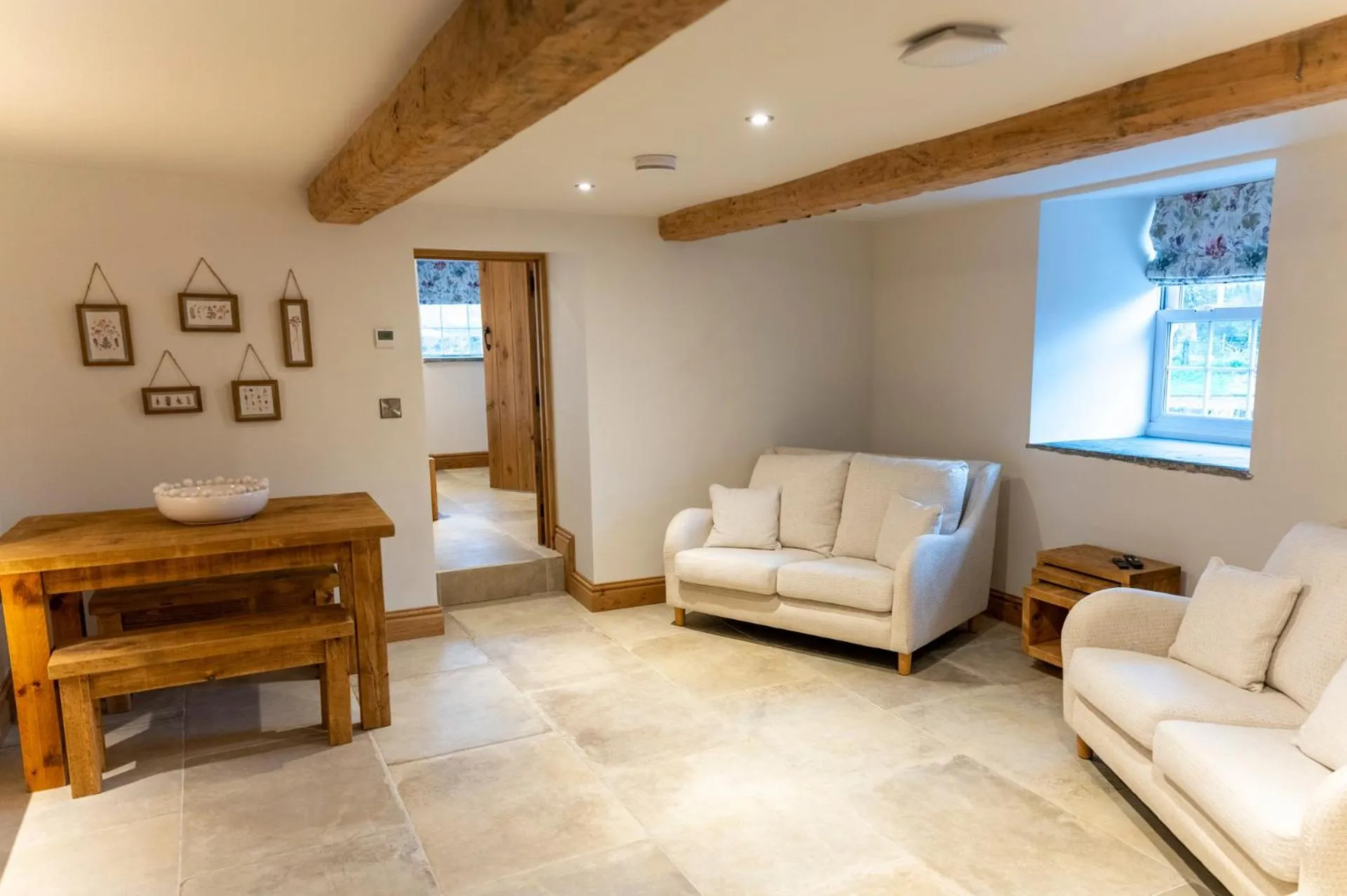 Living room in Pen Isa’r Llan