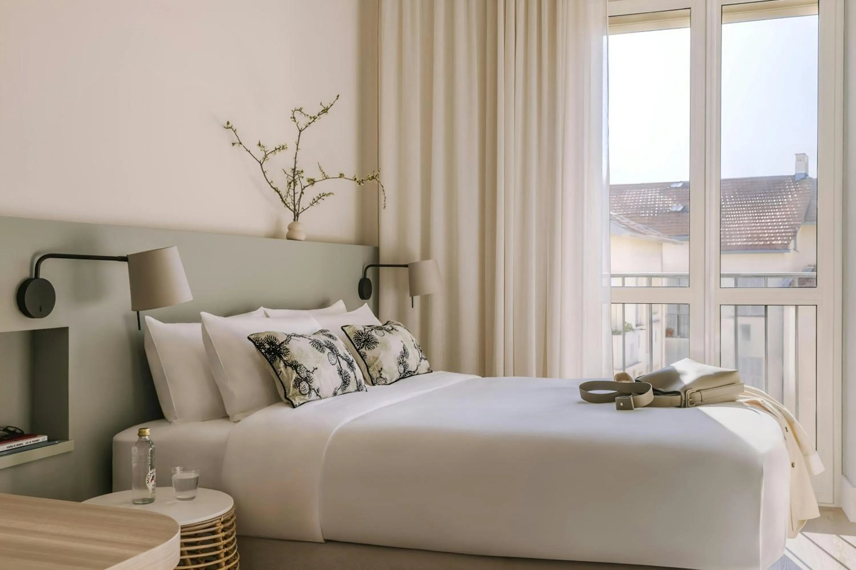 Bedroom, Bed in Yelo Mozart Hotel Les Musiciens, Sonder by Marriott Bonvoy