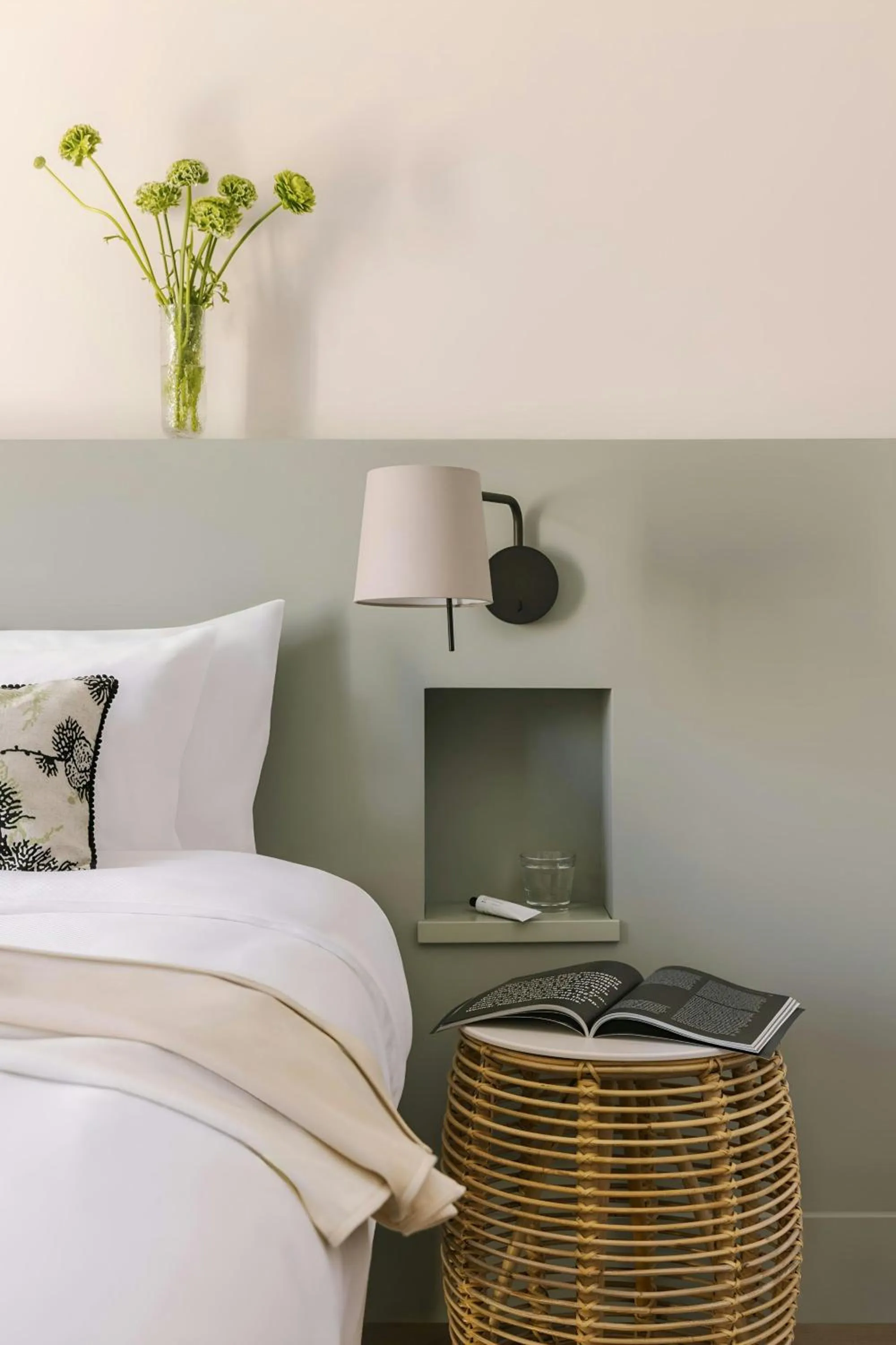 Bedroom, Bed in Yelo Mozart Hotel Les Musiciens, Sonder by Marriott Bonvoy