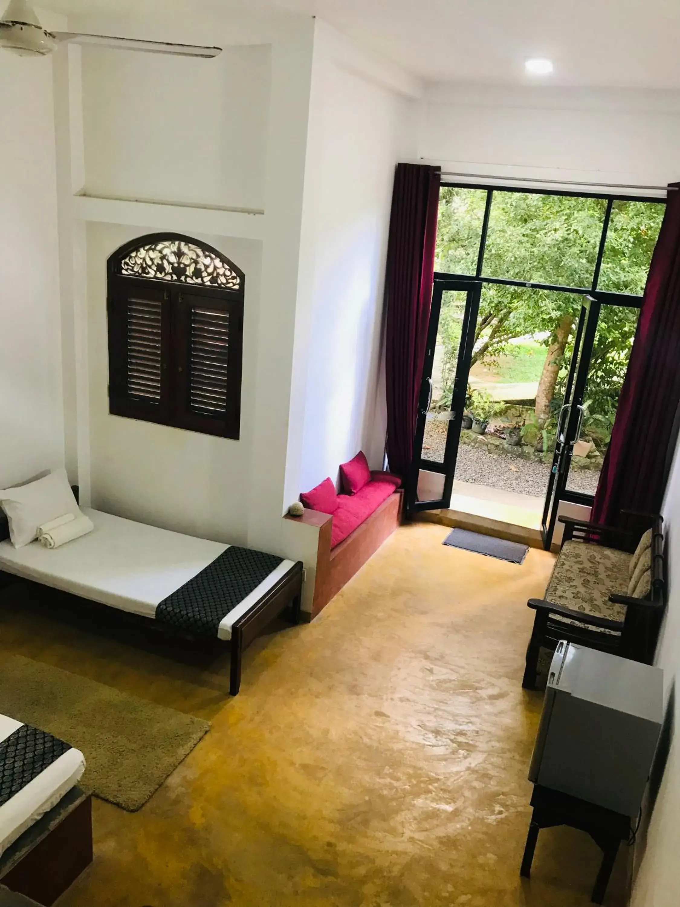 Standard Triple Room in Leijay Garden Retreat Standard Triple Room in Leijay Garden Retreat
